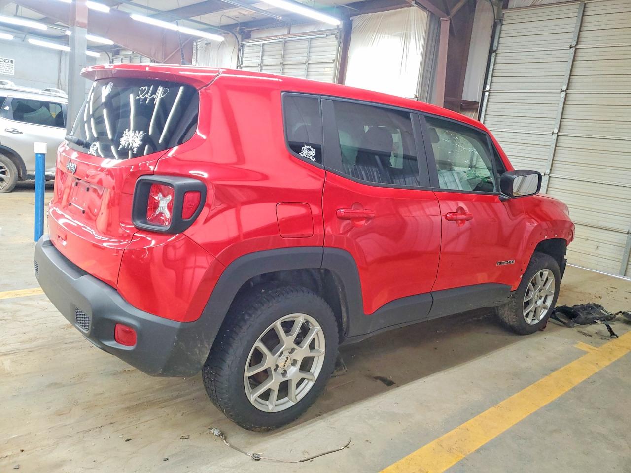2023 Jeep Renegade Latitude Red vin: ZACNJDB15PPP20122