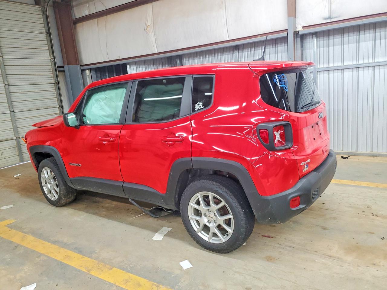 2023 Jeep Renegade Latitude Red vin: ZACNJDB15PPP20122