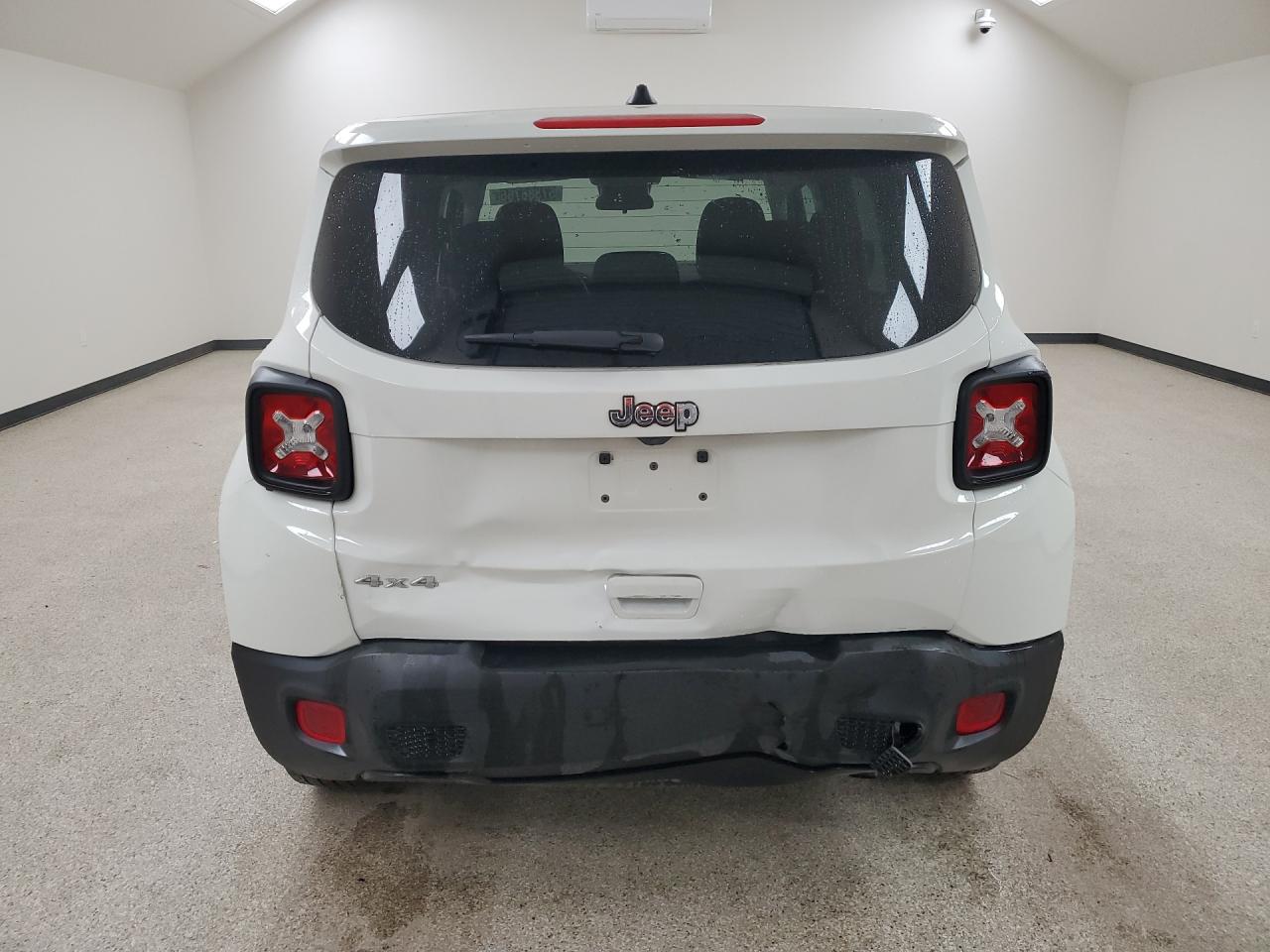 2023 Jeep Renegade Latitude White vin: ZACNJDB16PPP68101 Damage: Rear Bumper Reinforcement, Broken, Replacement Required