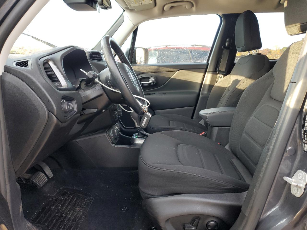 2022 Jeep Renegade Latitude Gray vin: ZACNJDB17NPN56739
