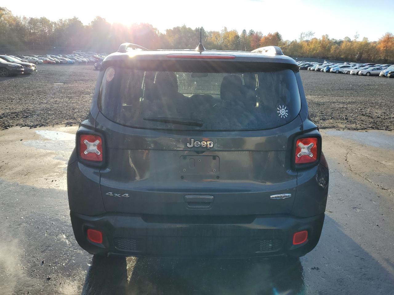 2022 Jeep Renegade Latitude Gray vin: ZACNJDB17NPN56739