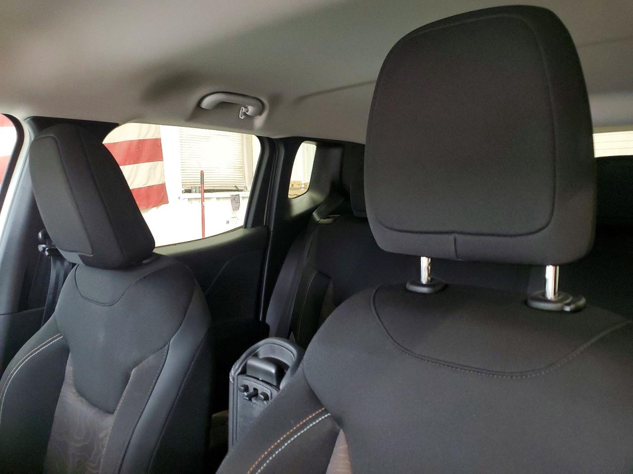 2023 Jeep Renegade Latitude Белый vin: ZACNJDB17PPP45023