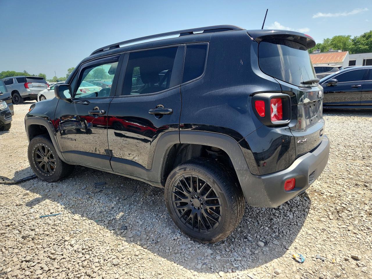 2021 Jeep Renegade Latitude Черный vin: ZACNJDBB1MPM64100