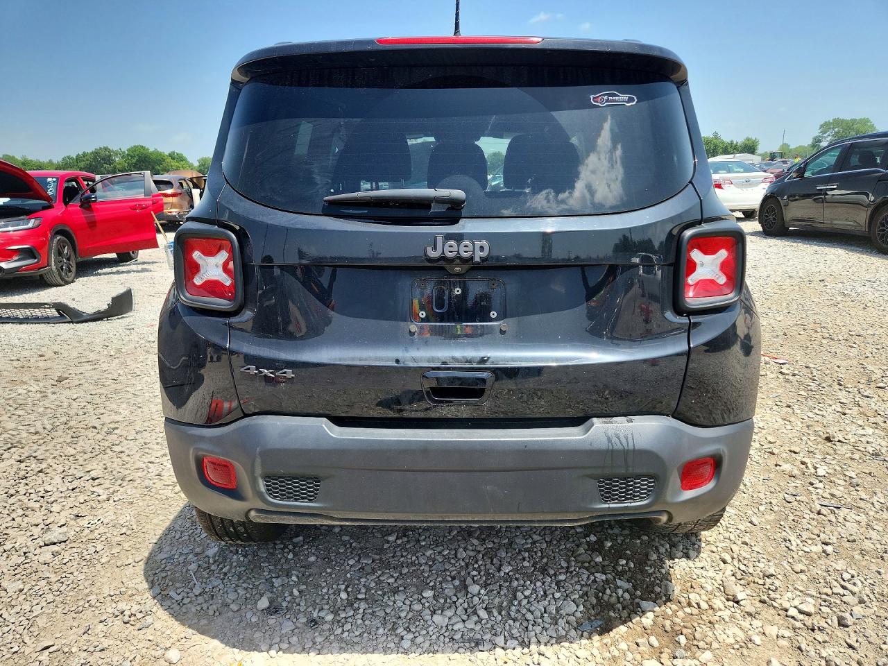 2021 Jeep Renegade Latitude Черный vin: ZACNJDBB1MPM64100