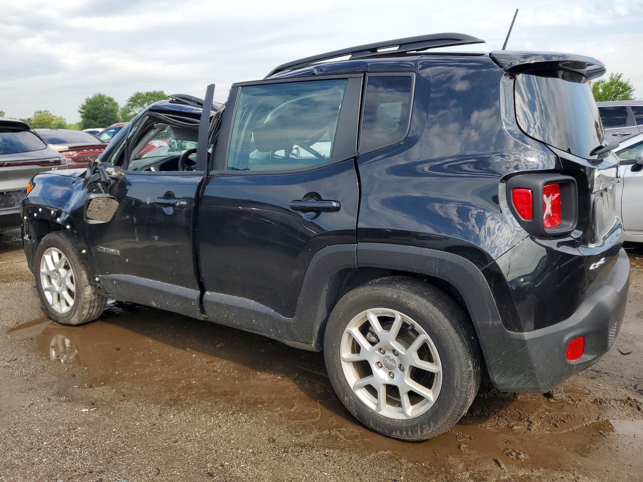2021 Jeep Renegade Latitude Black vin: ZACNJDBB4MPN33832