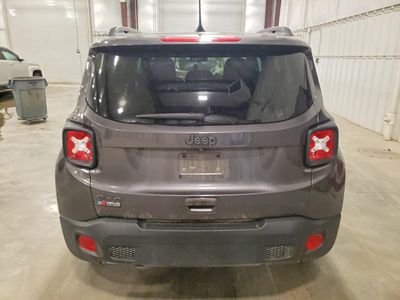 2021 Jeep Renegade Latitude Угольный vin: ZACNJDBB4MPN36990