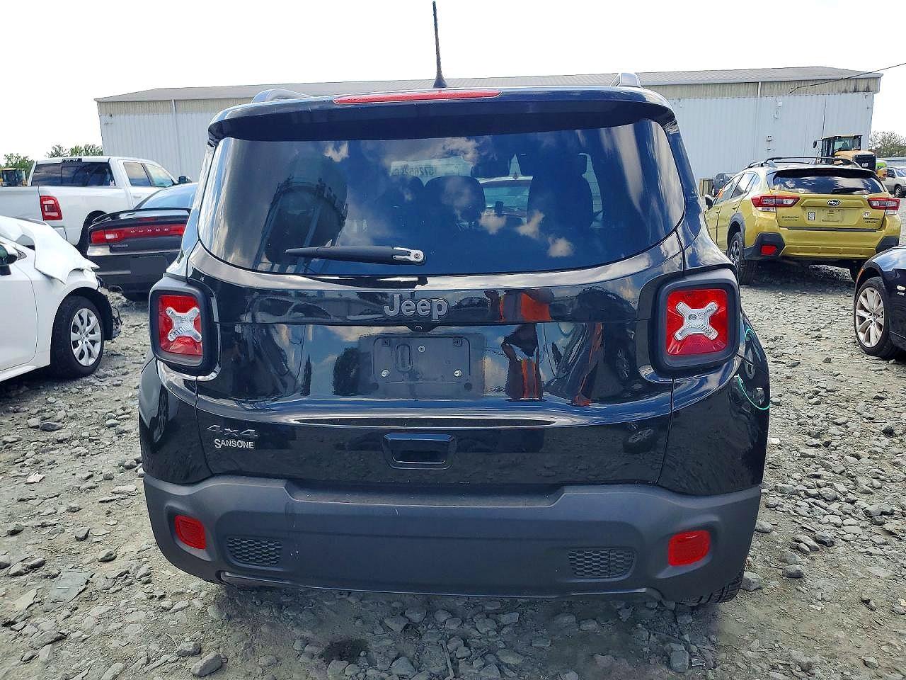 2021 Jeep Renegade Latitude Black vin: ZACNJDBB6MPN28440