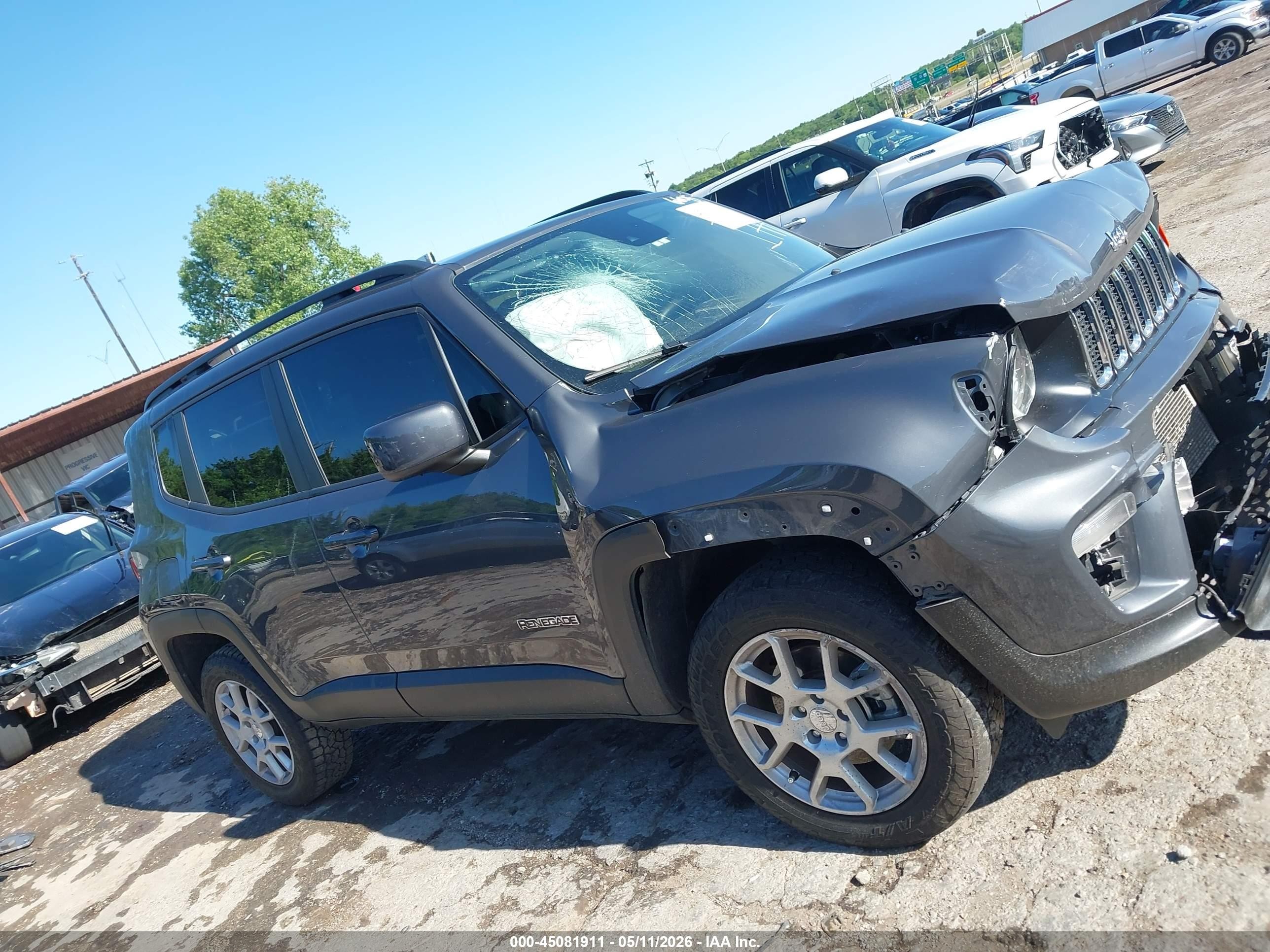 2021 Jeep Renegade Latitude 4x4 Серый vin: ZACNJDBB8MPN36605