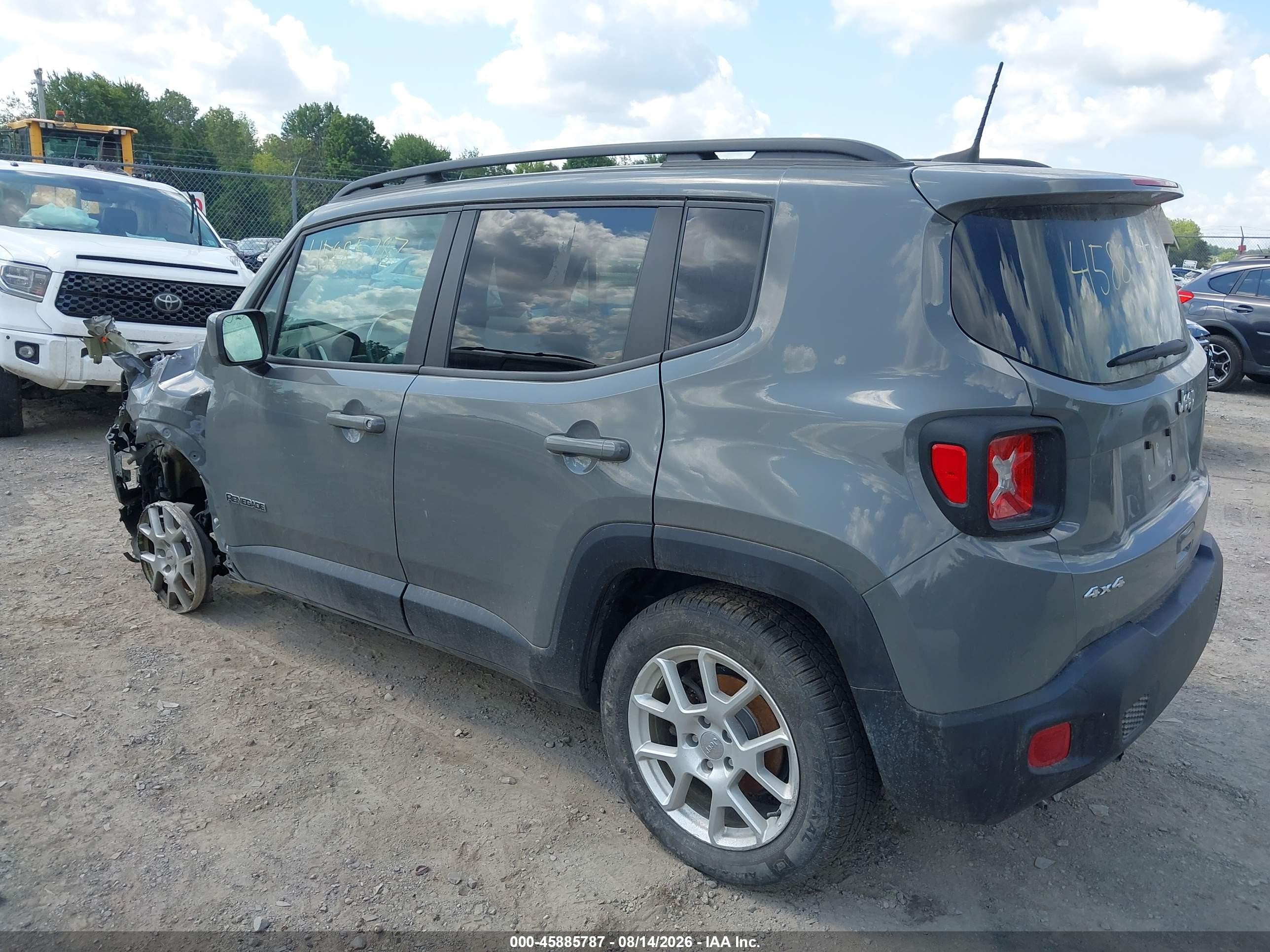 2021 Jeep Renegade Latitude 4x4 Gray vin: ZACNJDBBXMPM44024