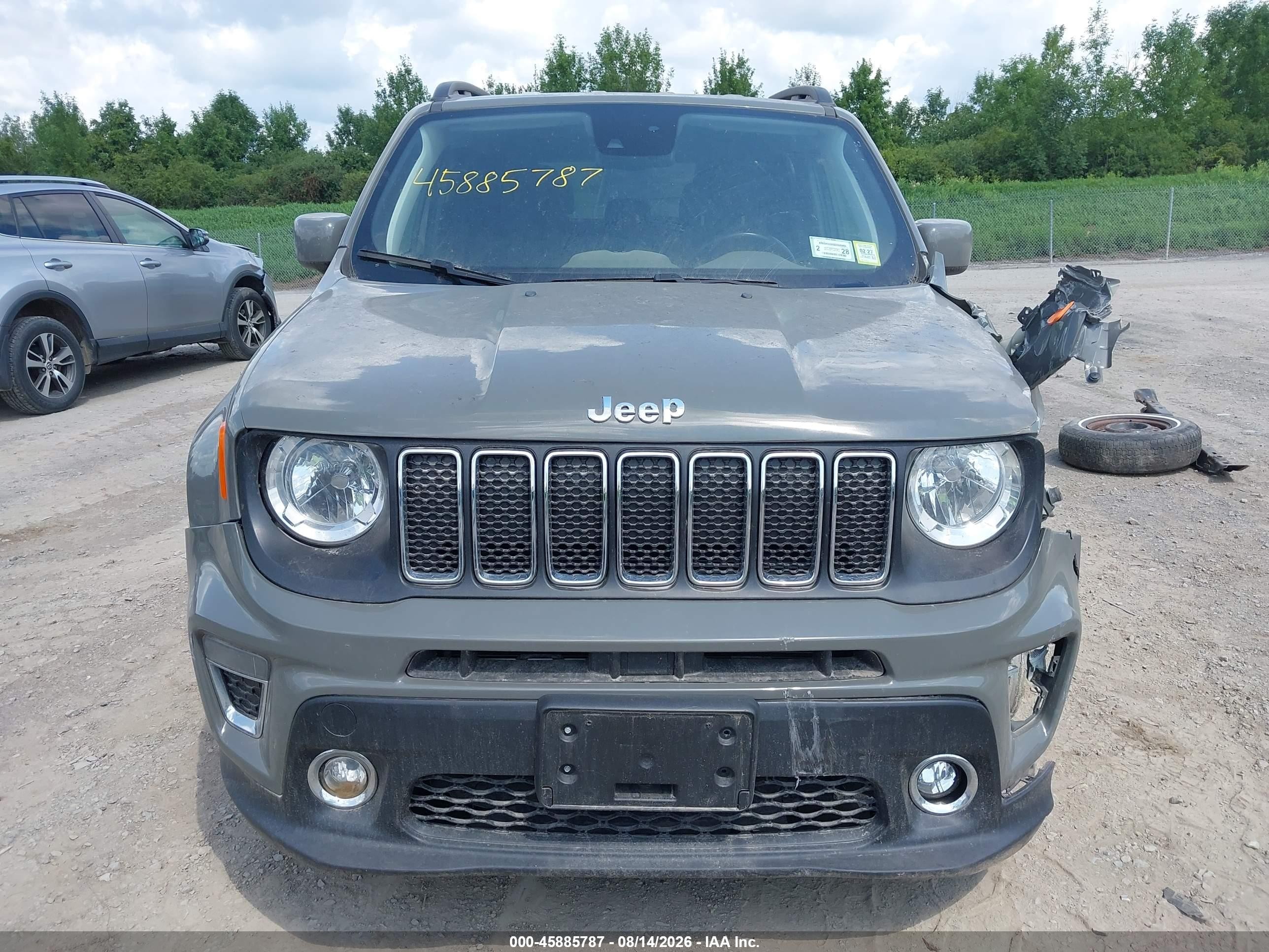 2021 Jeep Renegade Latitude 4x4 Gray vin: ZACNJDBBXMPM44024