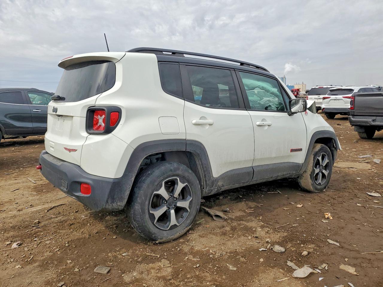 2022 Jeep Renegade Trailhawk White vin: ZACNJDC1XNPN79964
