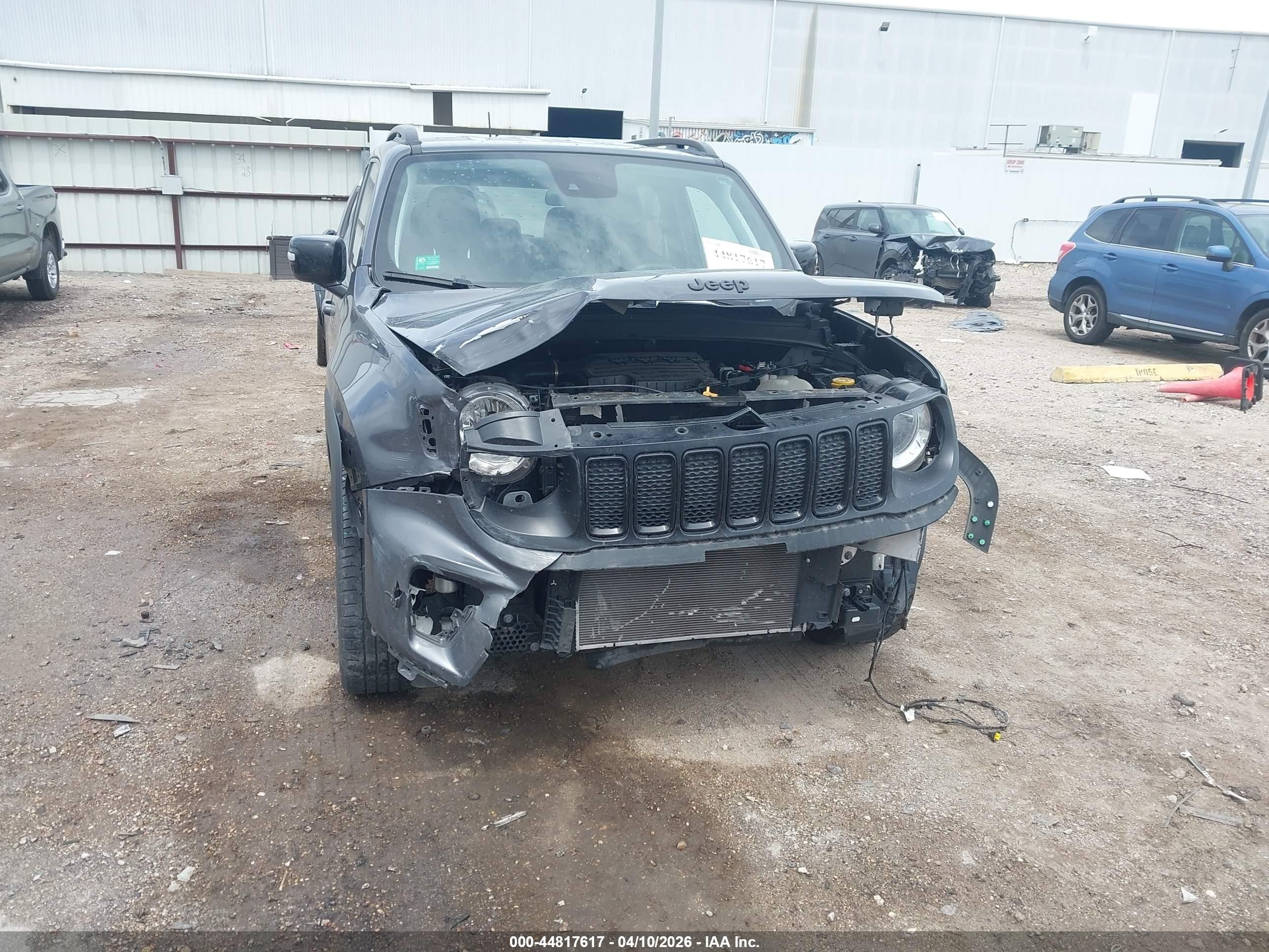 2023 Jeep Renegade Altitude 4x4 Gray vin: ZACNJDE10PPP34215