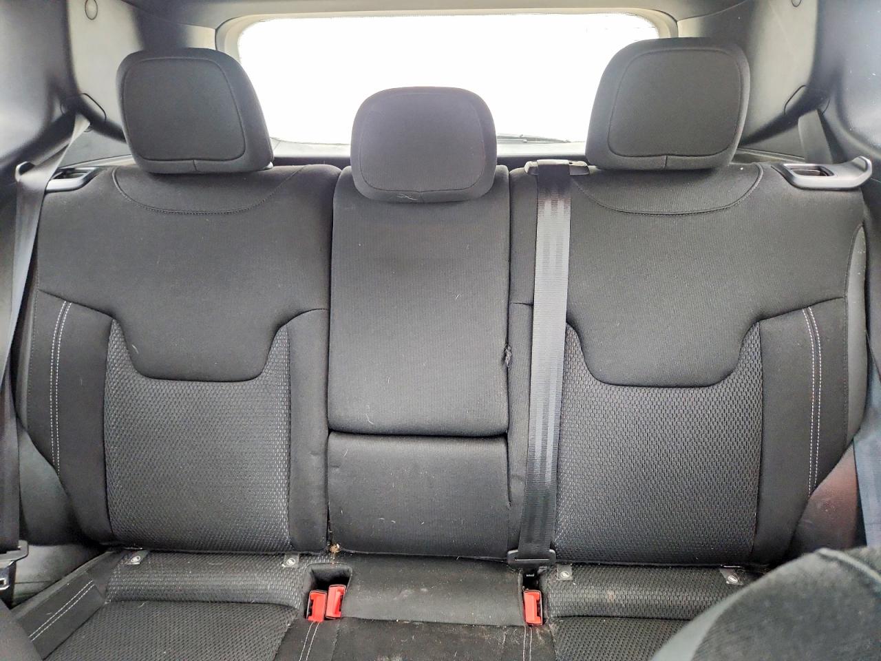 2022 Jeep Renegade Altitude White vin: ZACNJDE19NPP01128