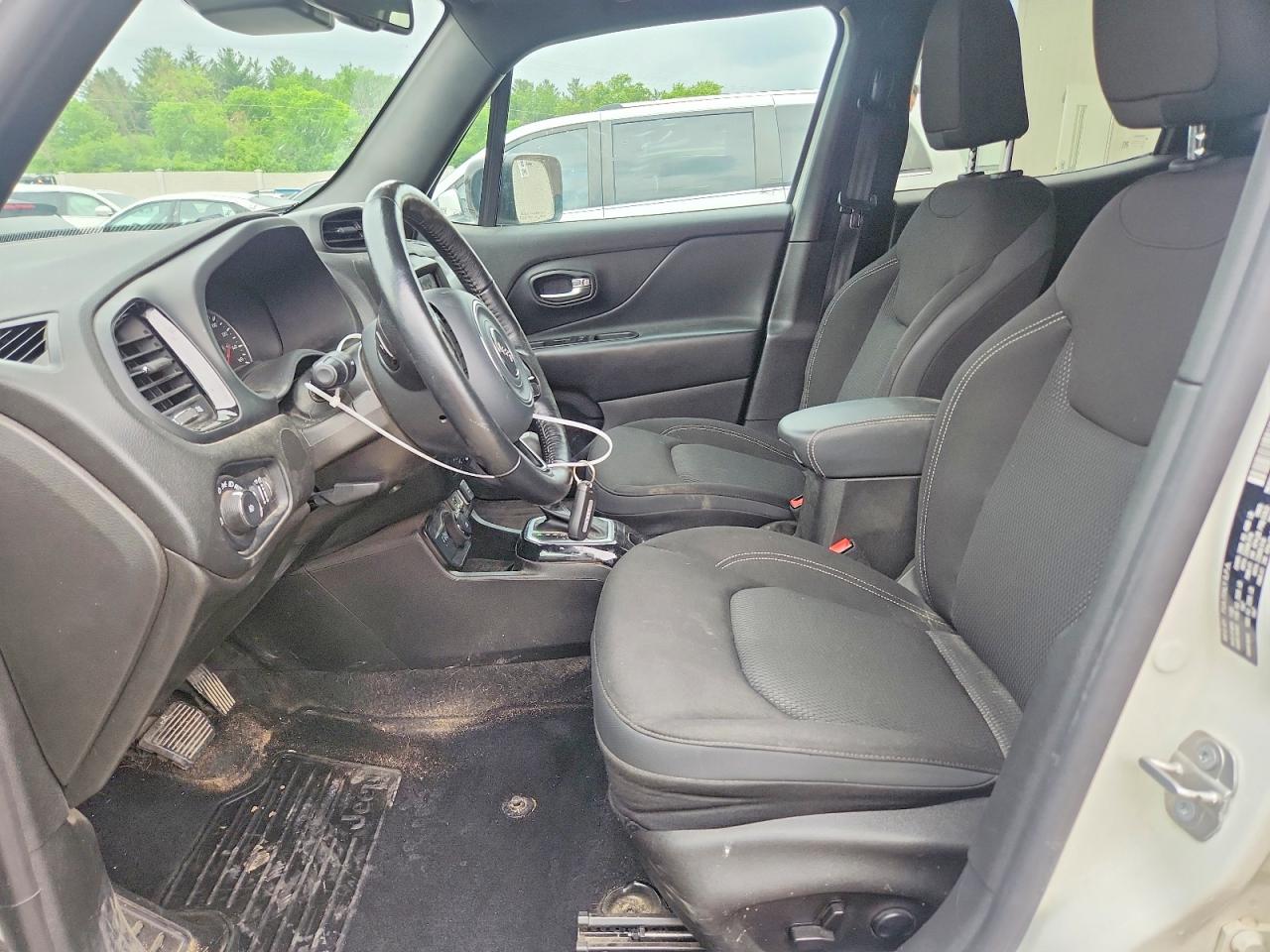 2022 Jeep Renegade Altitude White vin: ZACNJDE19NPP01128