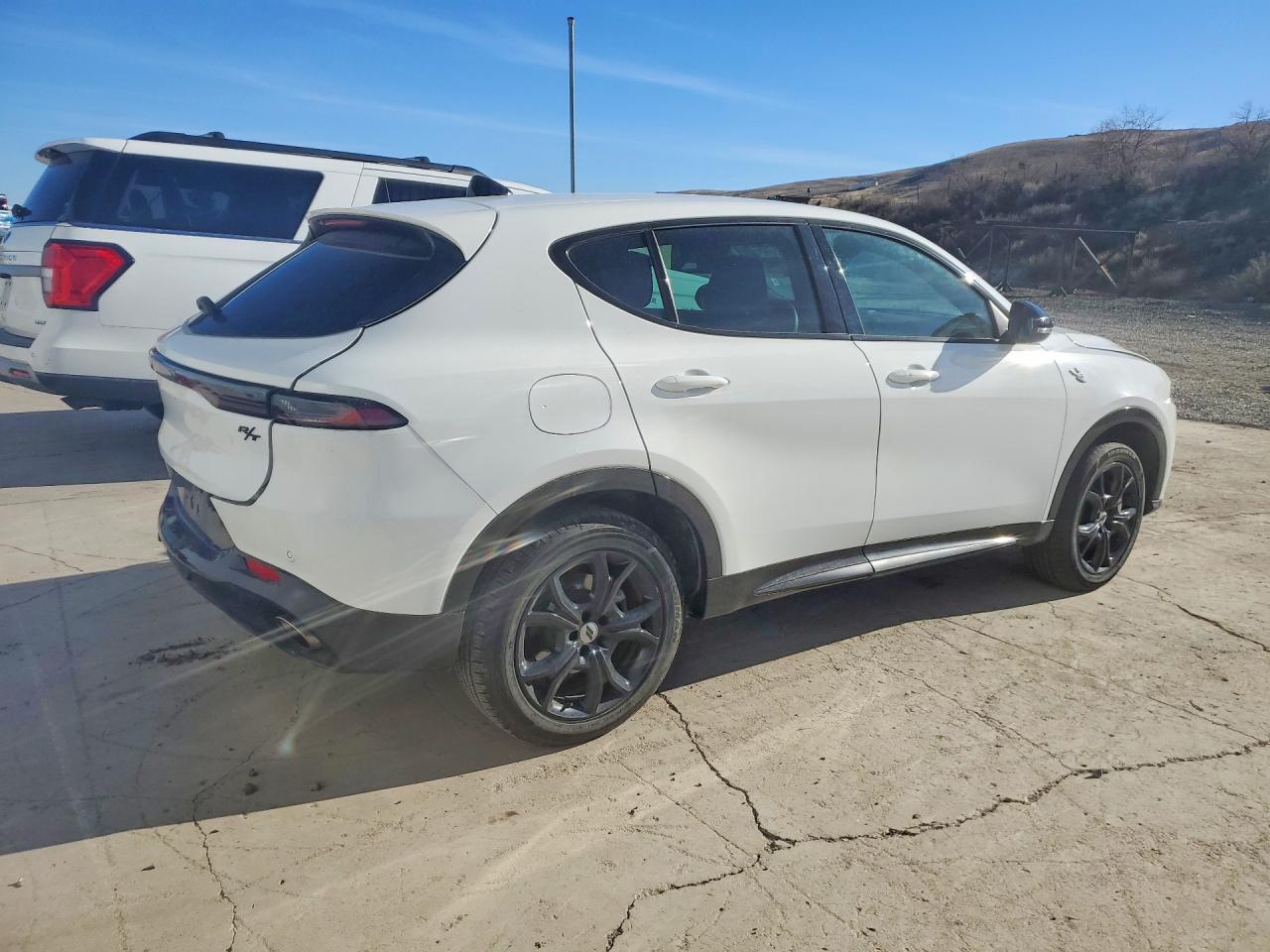 2024 Dodge Hornet R Белый vin: ZACPDFCWXR3A30420