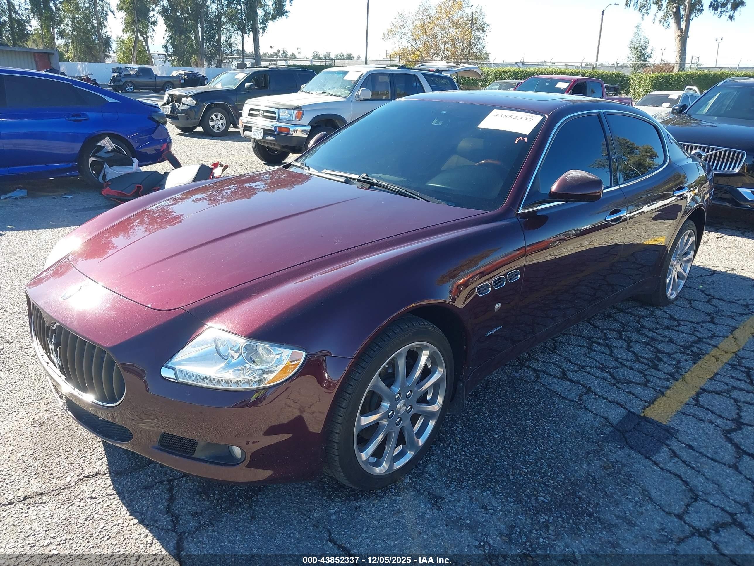 2010 Maserati Quattroporte   Бордовый vin: ZAM39FKA1A0050527