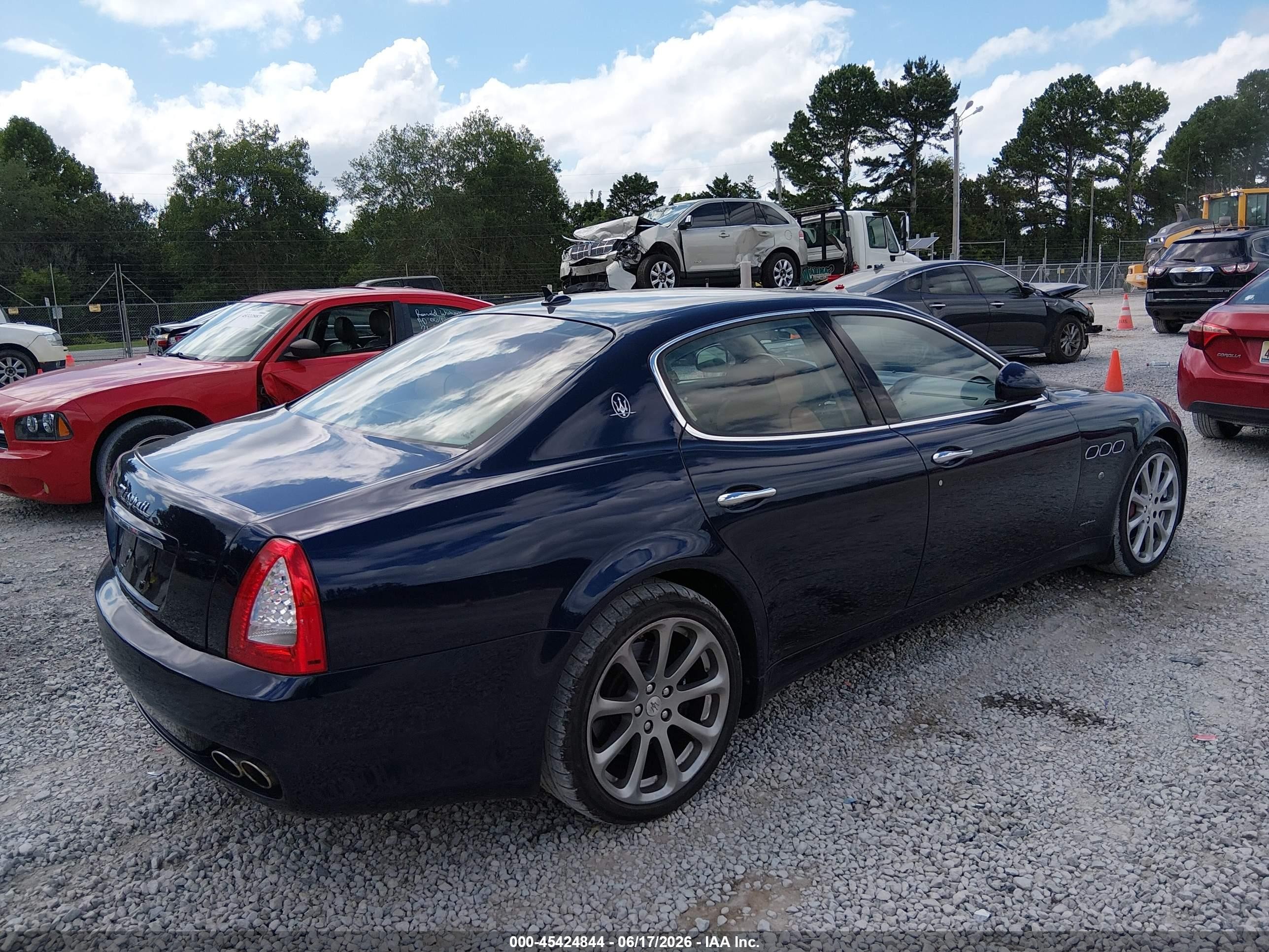2011 Maserati Quattroporte Blue vin: ZAM39FKA380056248