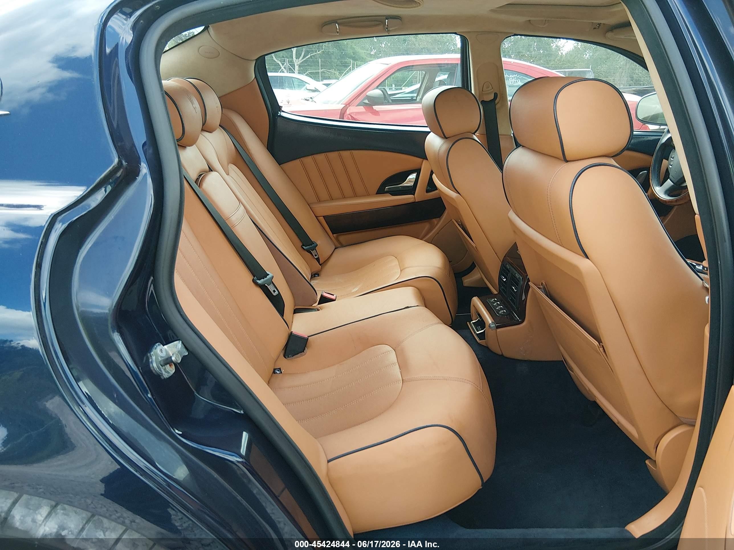 2011 Maserati Quattroporte Blue vin: ZAM39FKA380056248