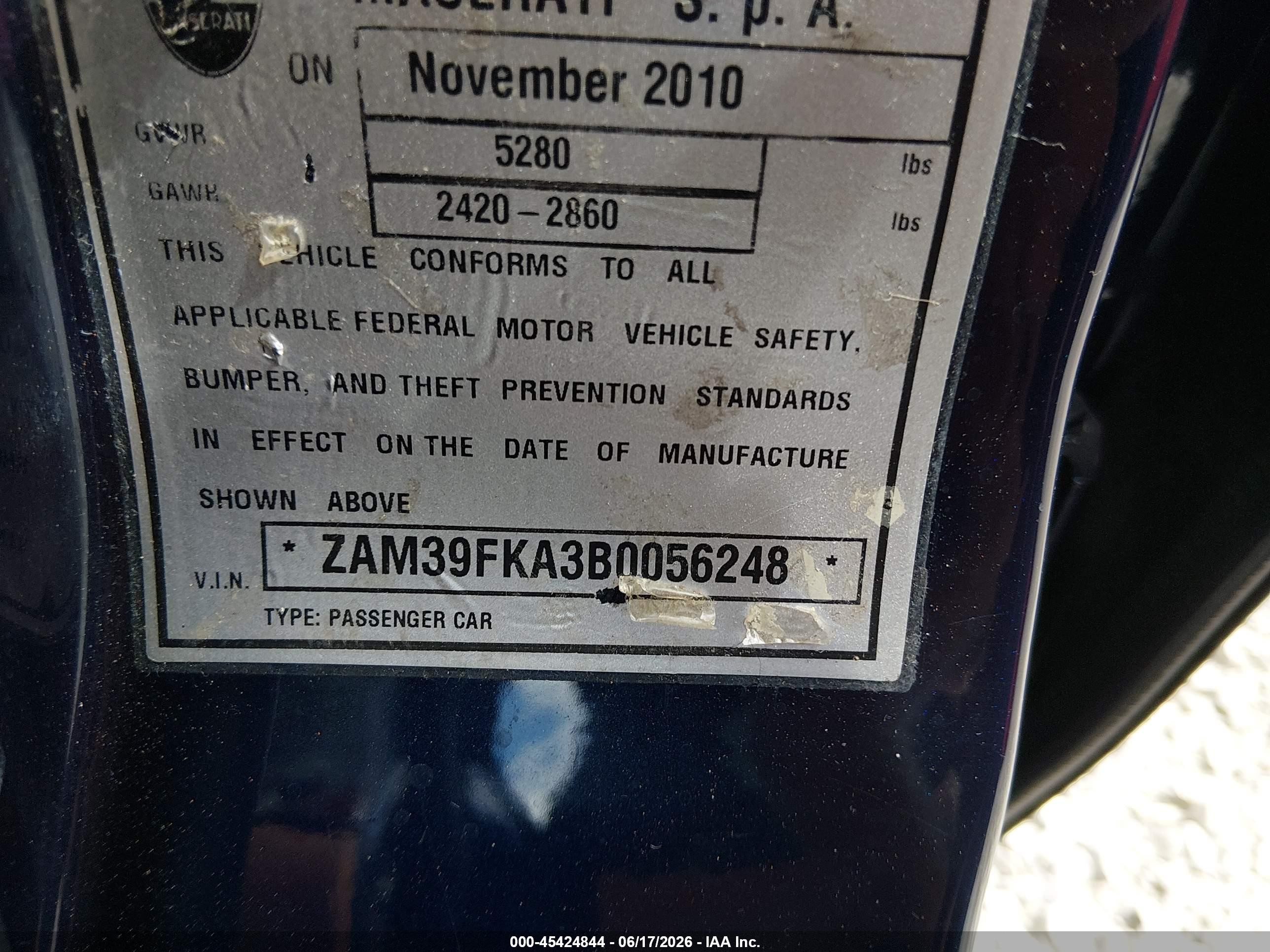 2011 Maserati Quattroporte Blue vin: ZAM39FKA380056248