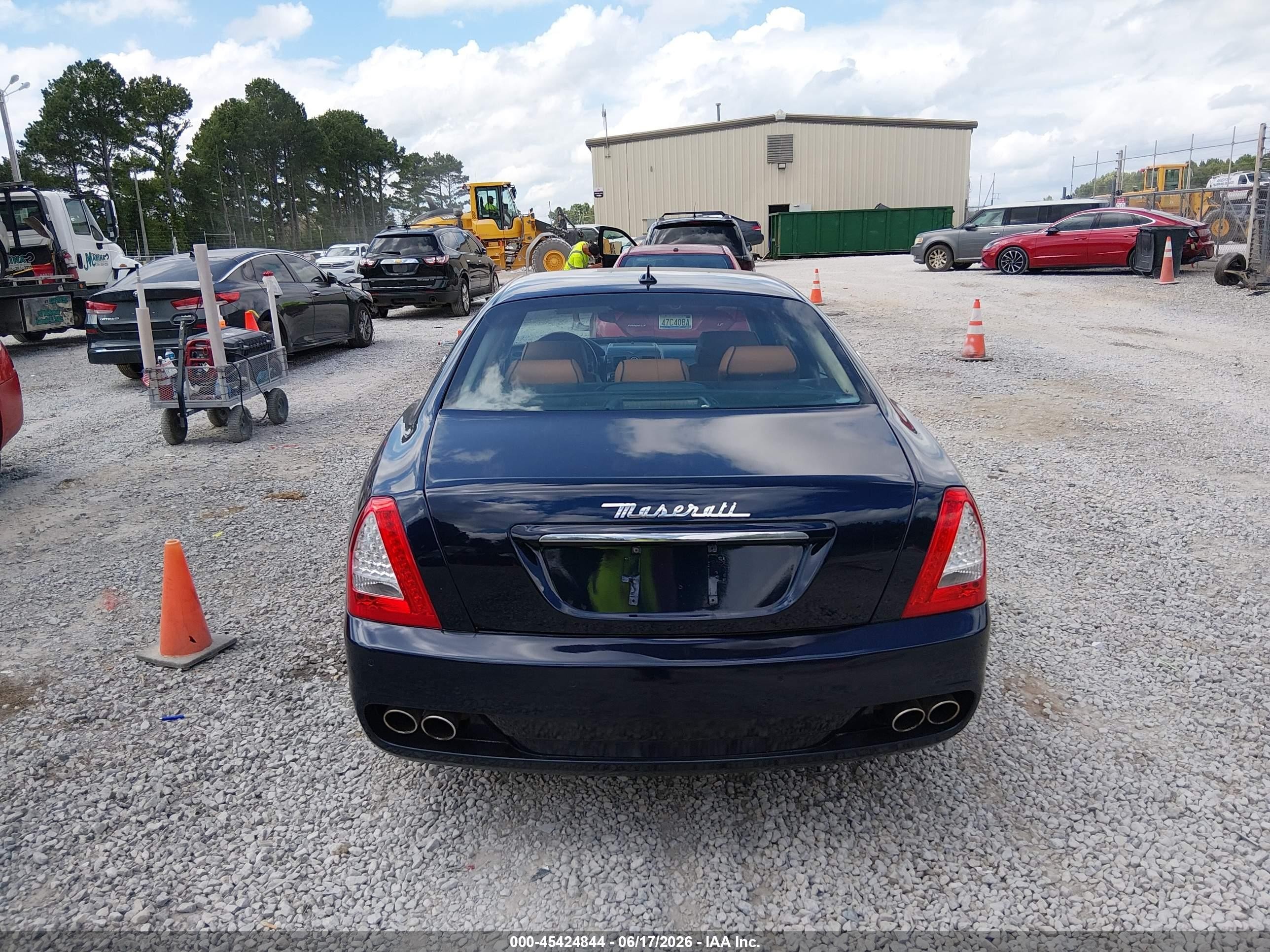 2011 Maserati Quattroporte Blue vin: ZAM39FKA380056248