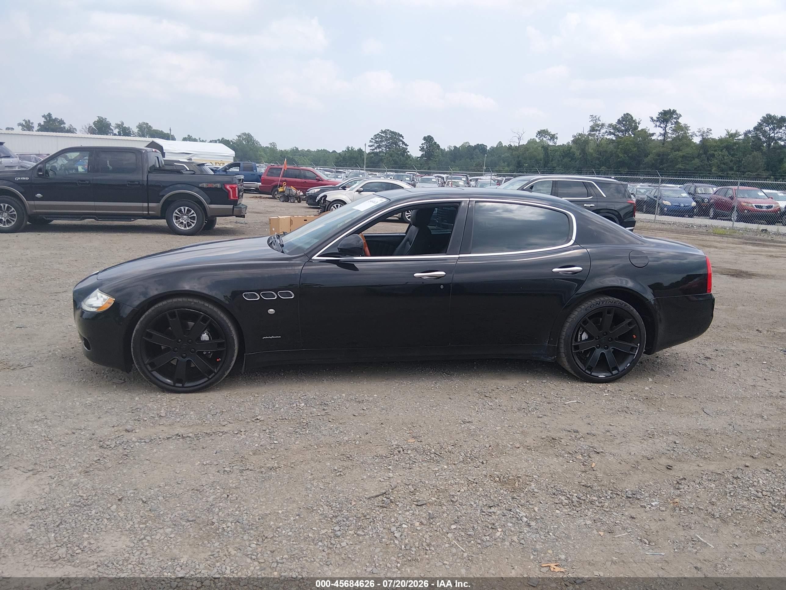 2010 Maserati Quattroporte   Black vin: ZAM39FKA6A0051639
