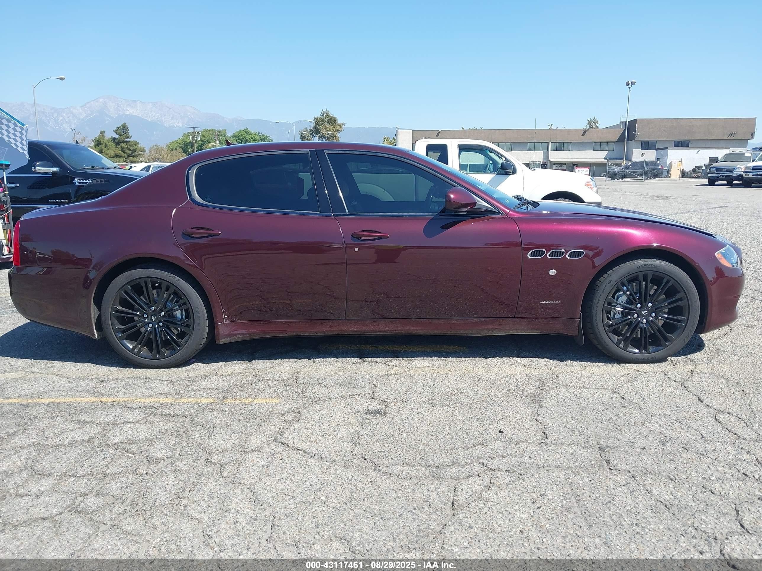 2011 Maserati Quattroporte S Burgundy vin: ZAM39JKA2B0055482