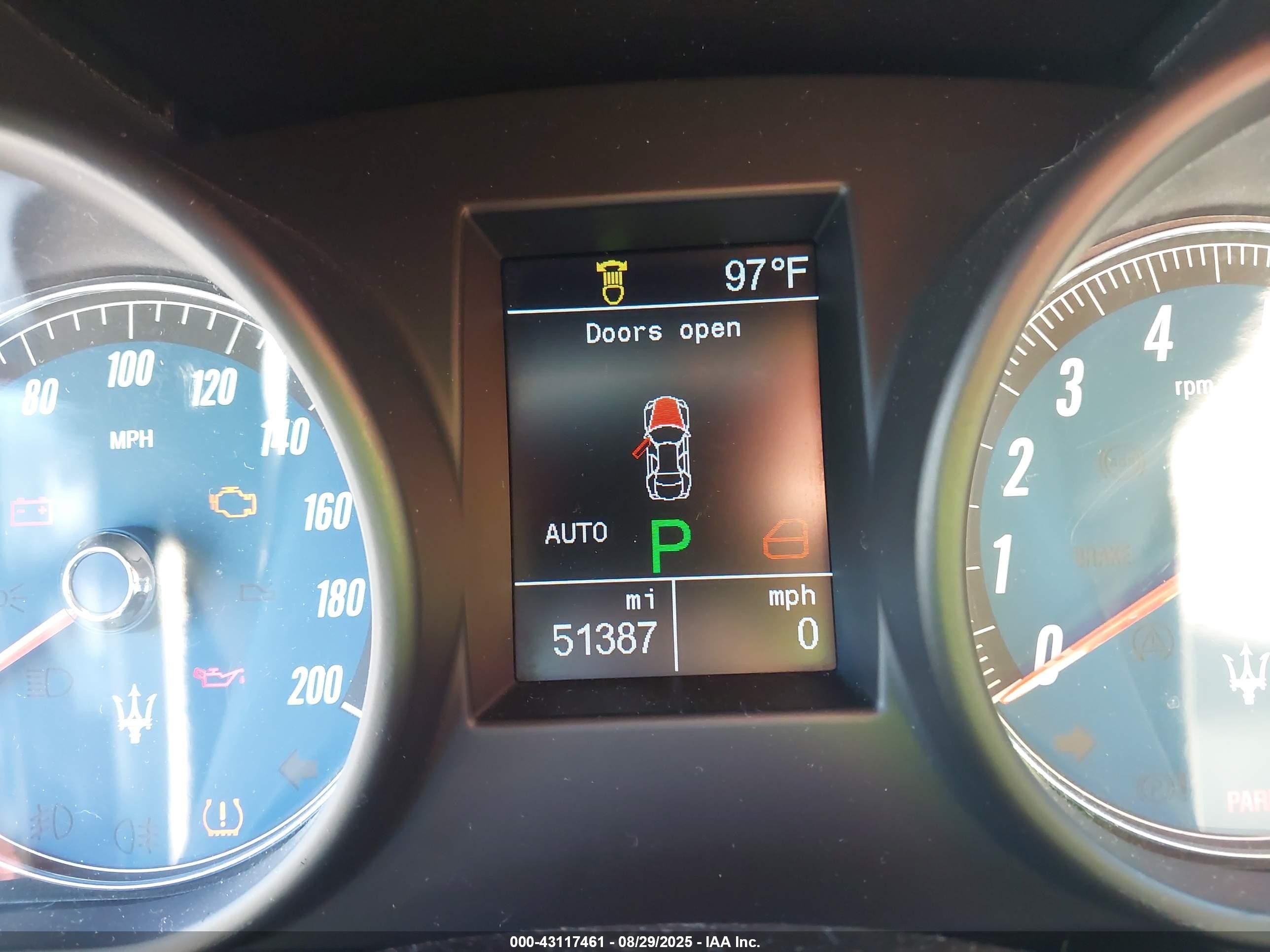 2011 Maserati Quattroporte S Burgundy vin: ZAM39JKA2B0055482