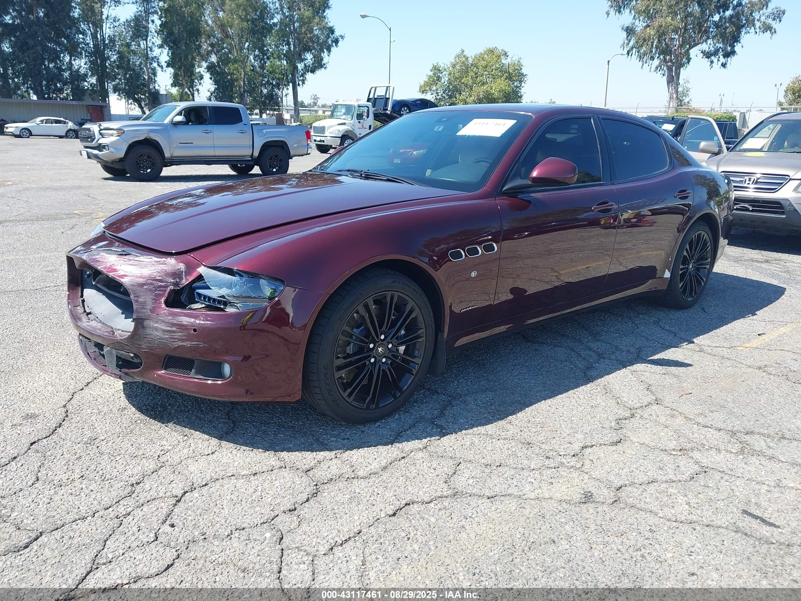 2011 Maserati Quattroporte S Burgundy vin: ZAM39JKA2B0055482