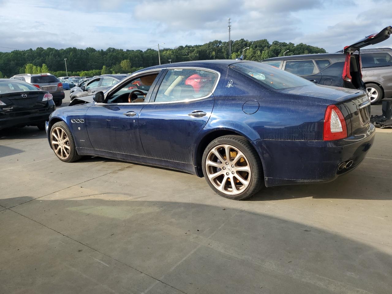 2011 Maserati Quattroporte S Blue vin: ZAM39JKA2B0057426