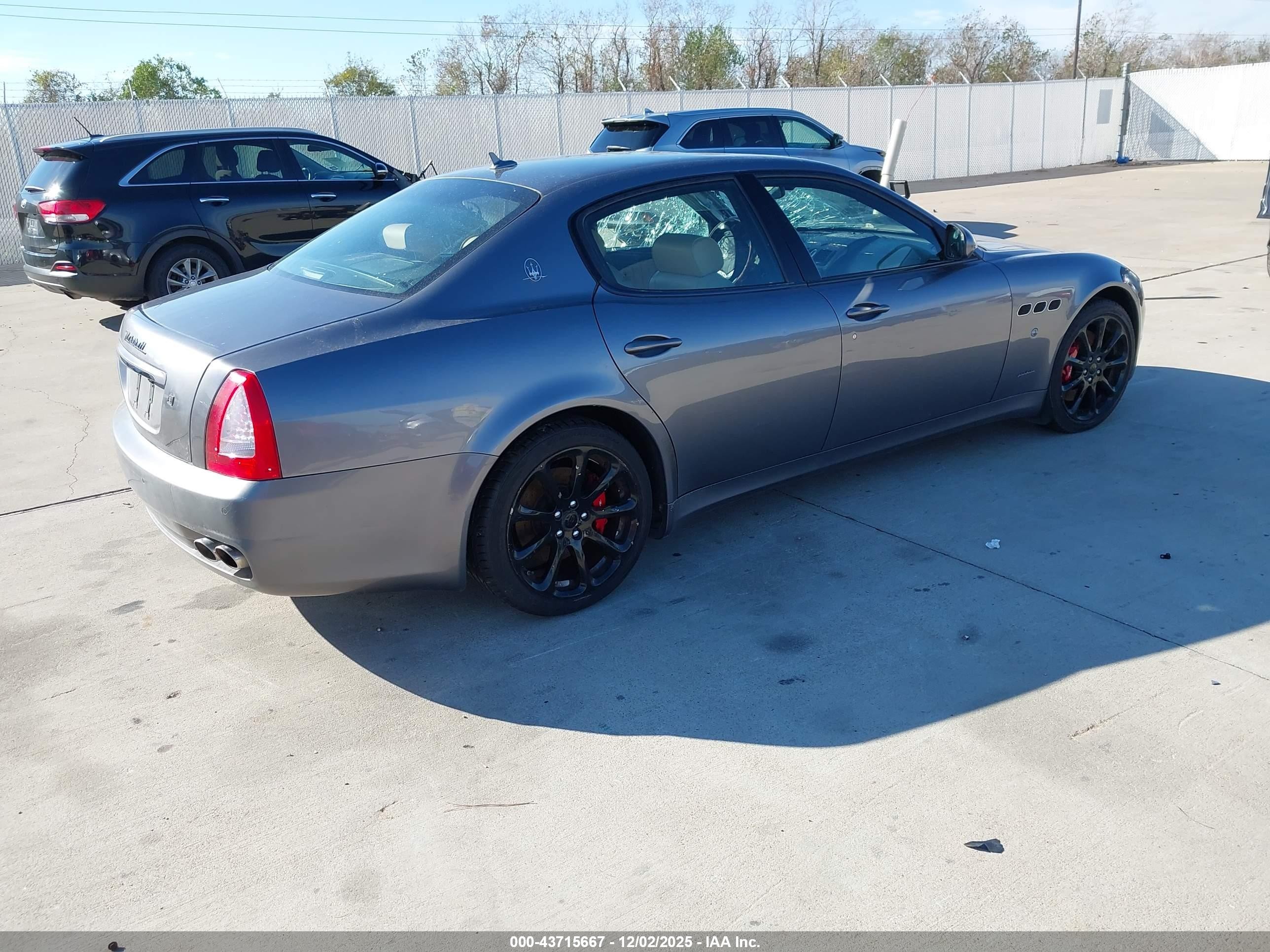 2011 Maserati Quattroporte S Серый vin: ZAM39JKA3B0054986