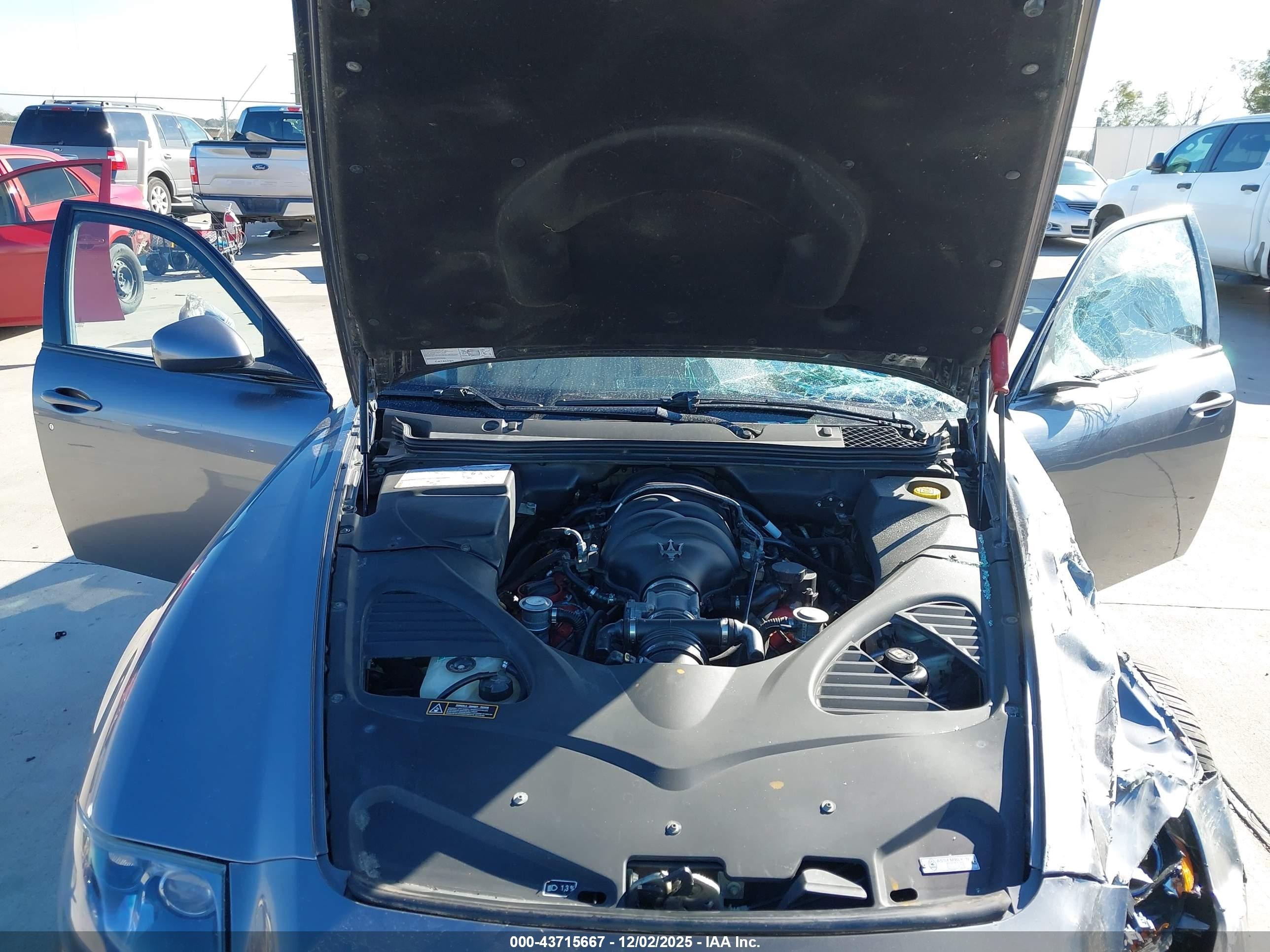 2011 Maserati Quattroporte S Серый vin: ZAM39JKA3B0054986