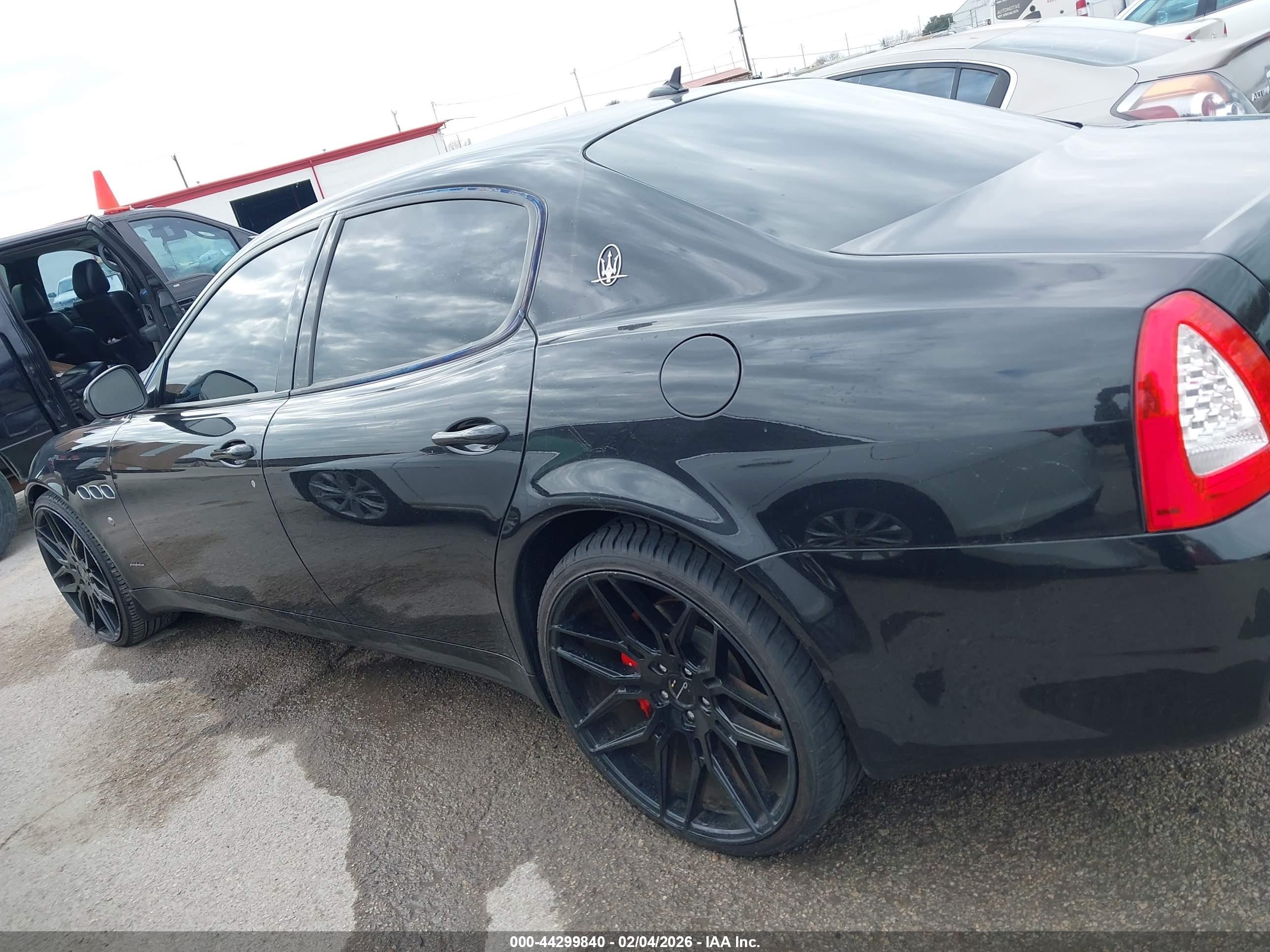 2011 Maserati Quattroporte S Черный vin: ZAM39JKA6B0054707