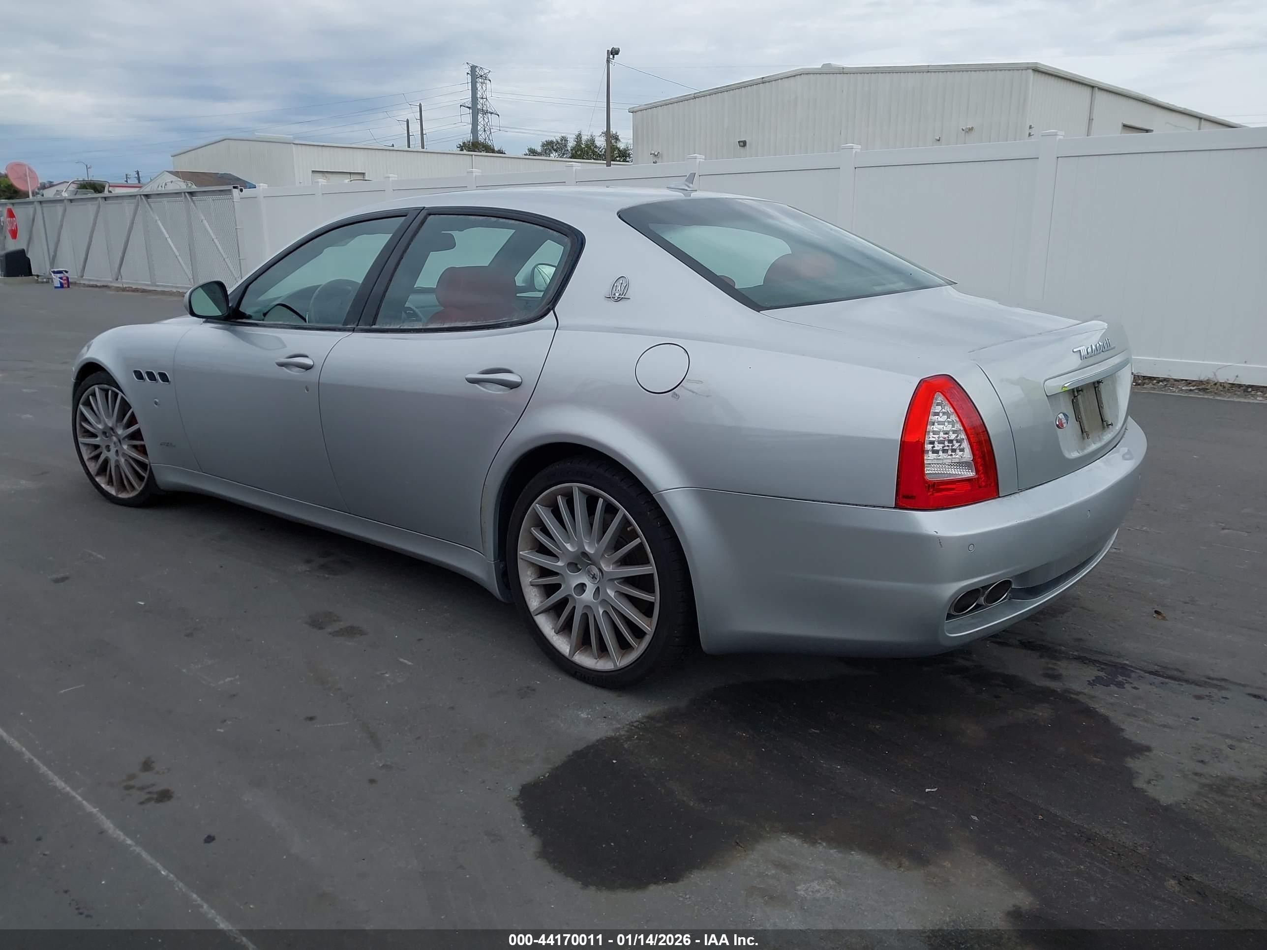 2011 Maserati Quattroporte S Silver vin: ZAM39JKA8B0054367