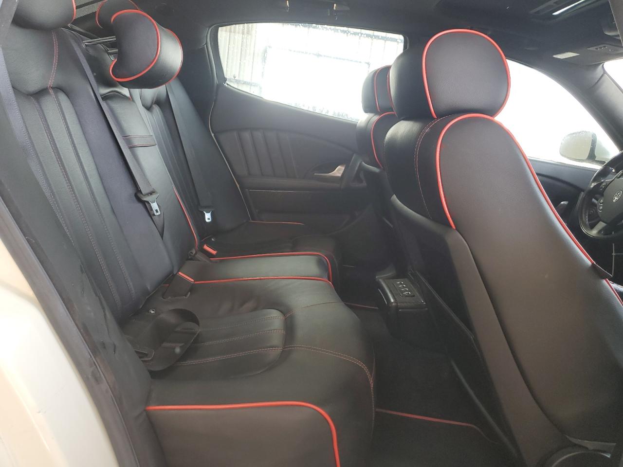 2011 Maserati Quattroporte S White vin: ZAM39JKA8B0057754