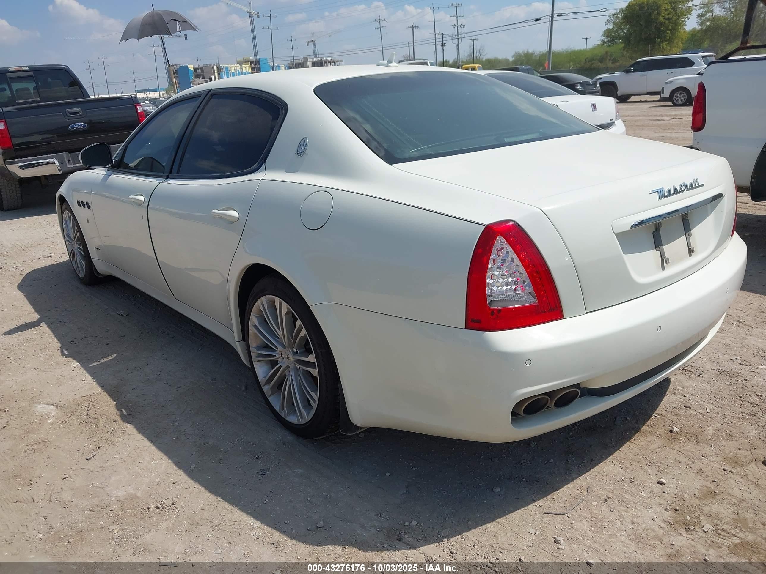 2012 Maserati Quattroporte S White vin: ZAM39JKA8C0064012