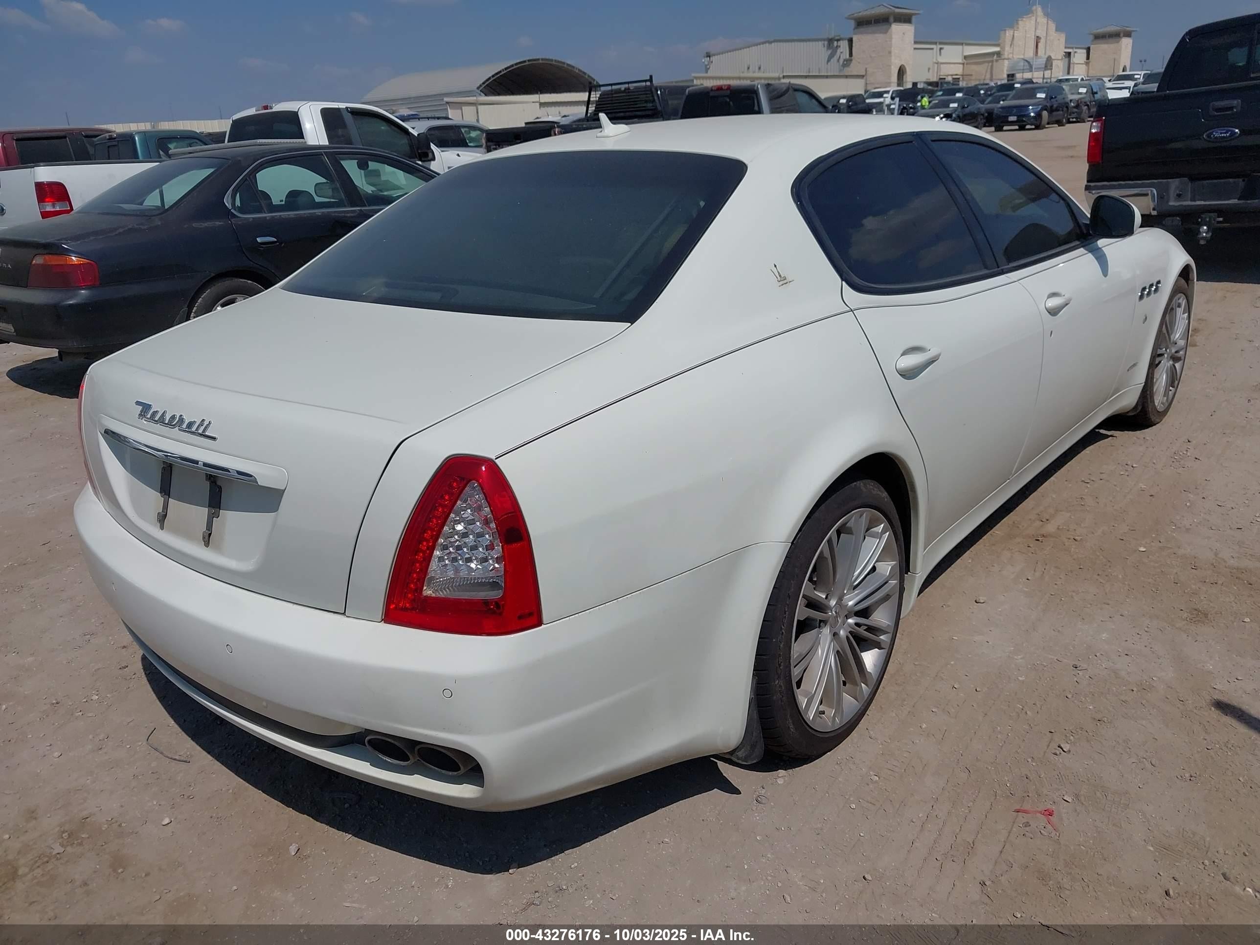 2012 Maserati Quattroporte S White vin: ZAM39JKA8C0064012