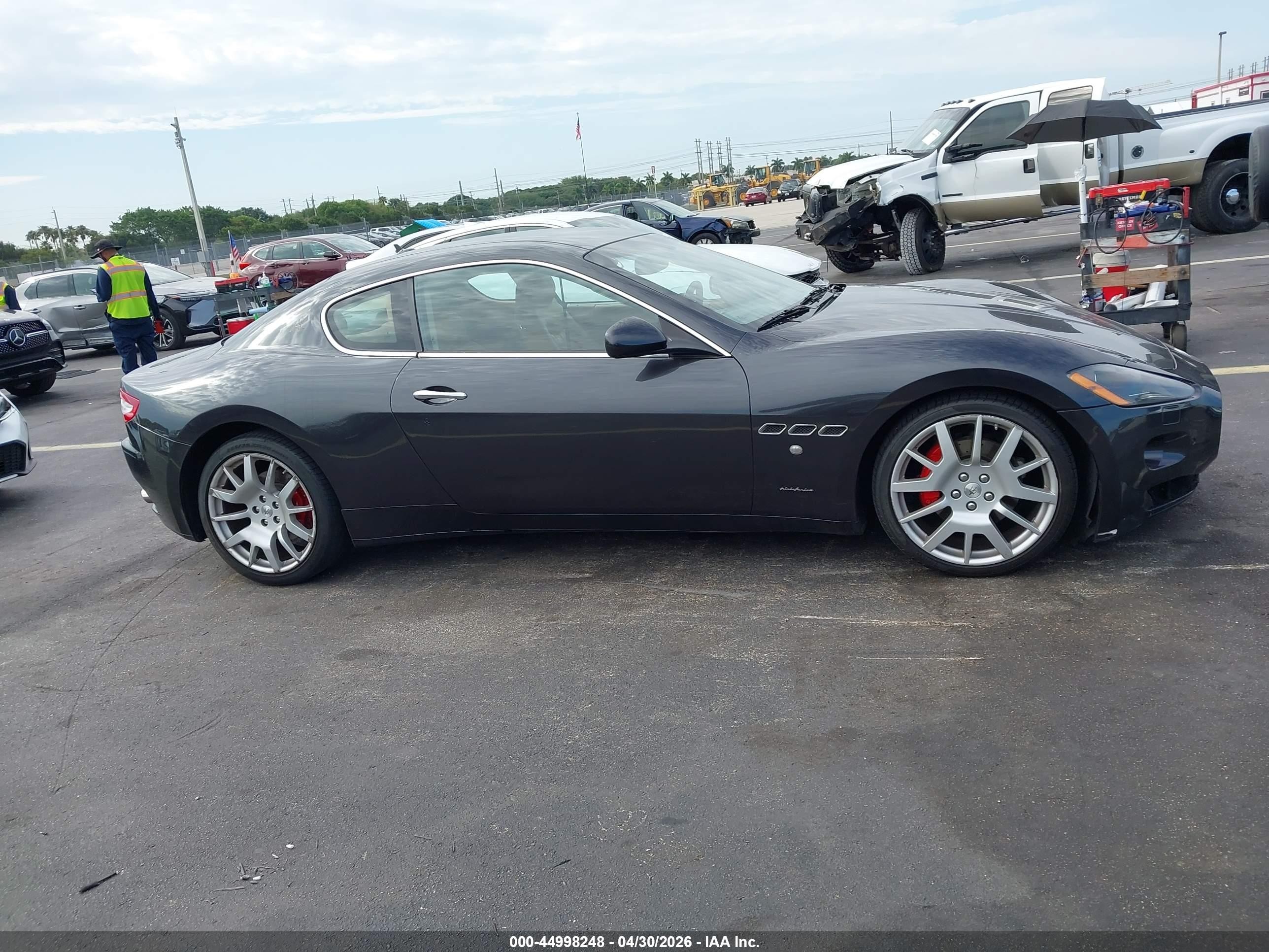 2010 Maserati Granturismo   Gray vin: ZAM45GLA9A0050490