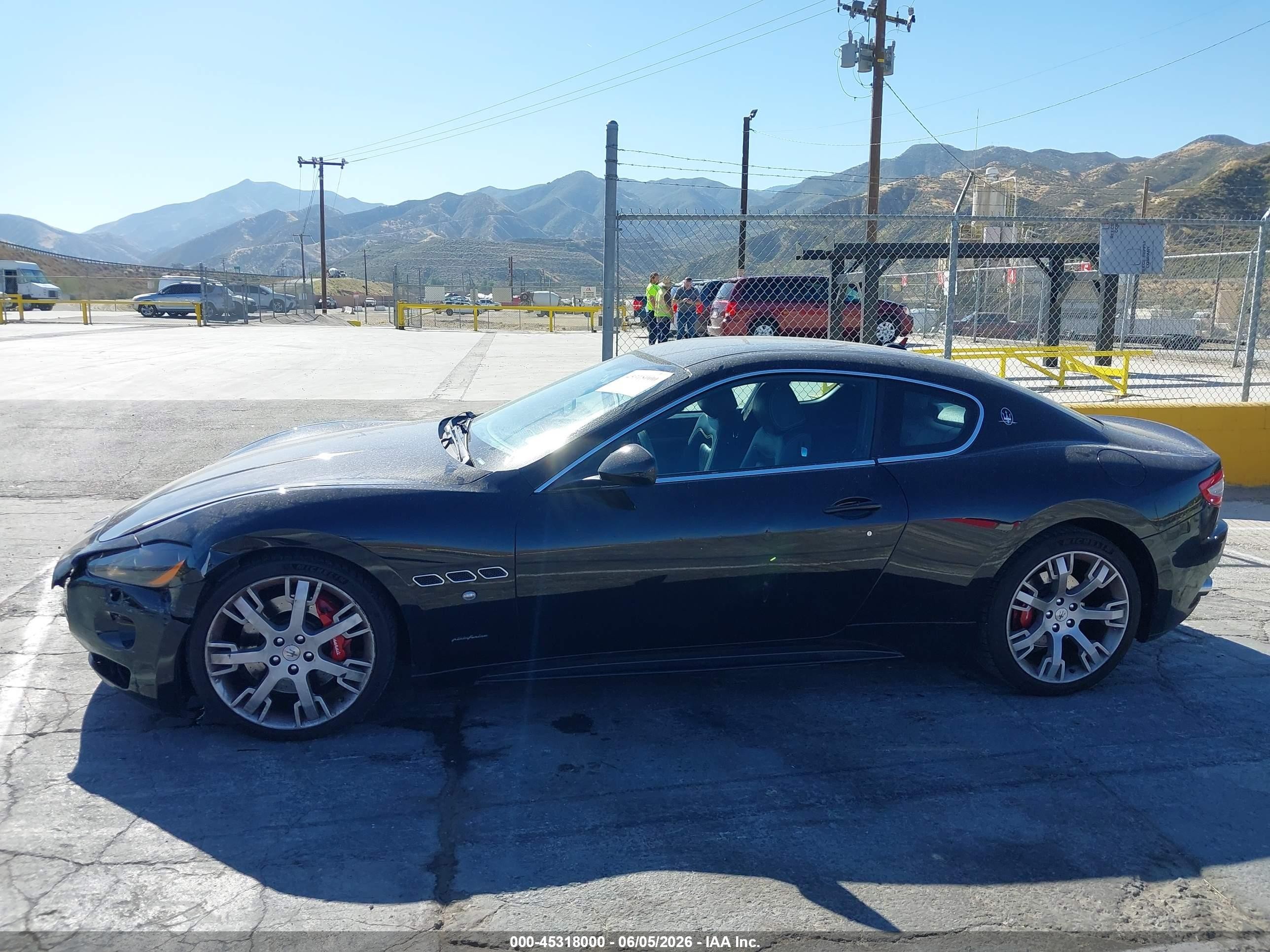 2011 Maserati Granturismo S Automatic Black vin: ZAM45KLA0B0055078
