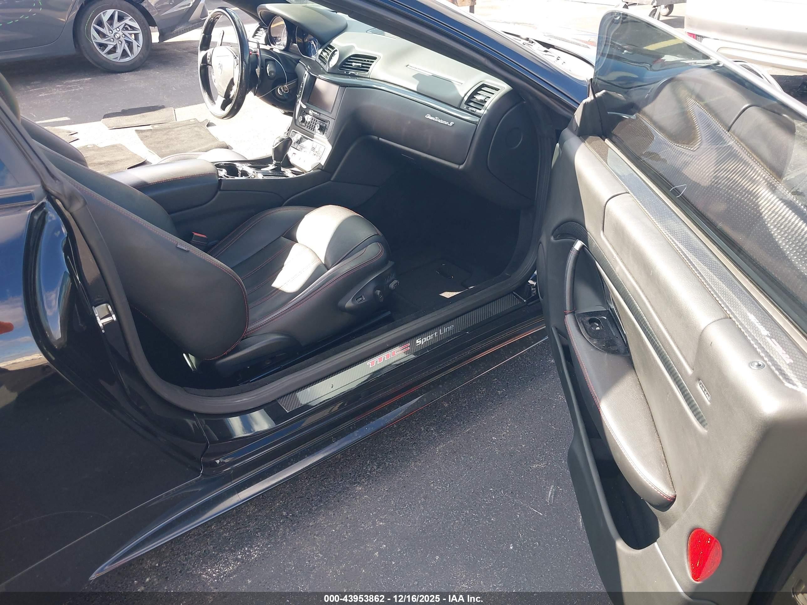 2011 Maserati Granturismo S Automatic Black vin: ZAM45KLA0B0058384