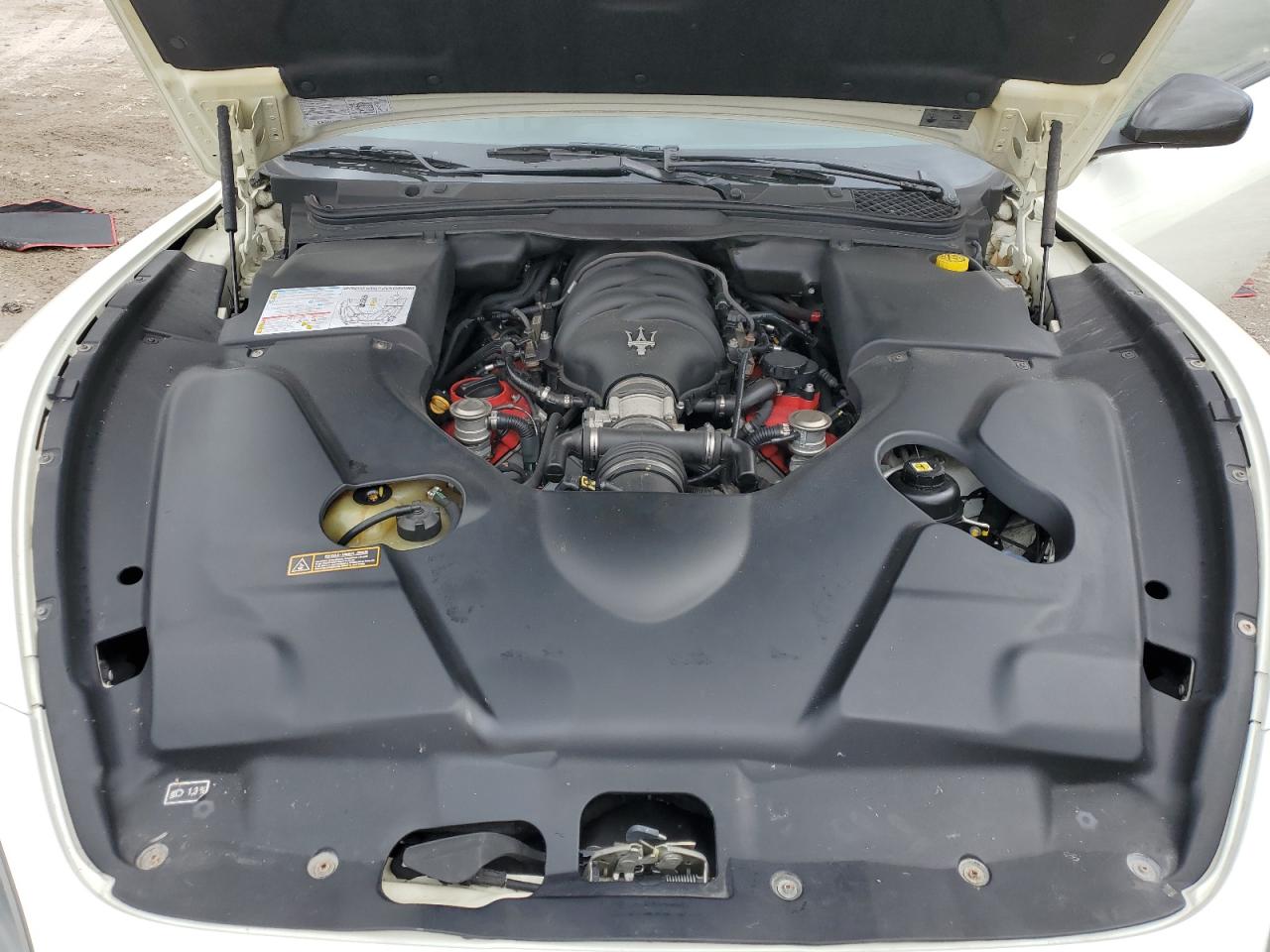 2010 Maserati Granturismo S White vin: ZAM45KLA1A0051944