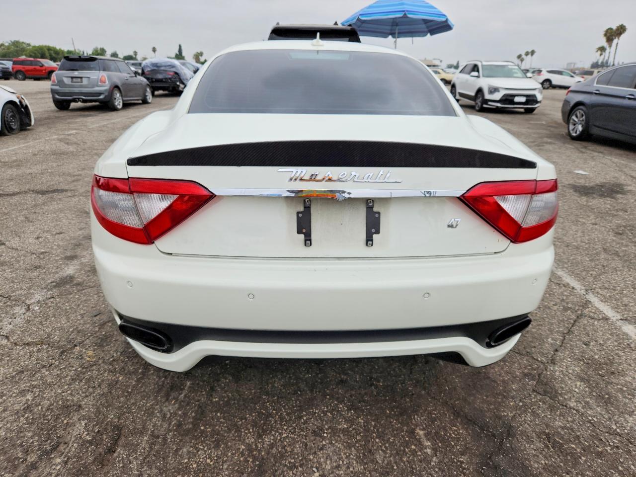 2010 Maserati Granturismo S White vin: ZAM45KLA1A0052821