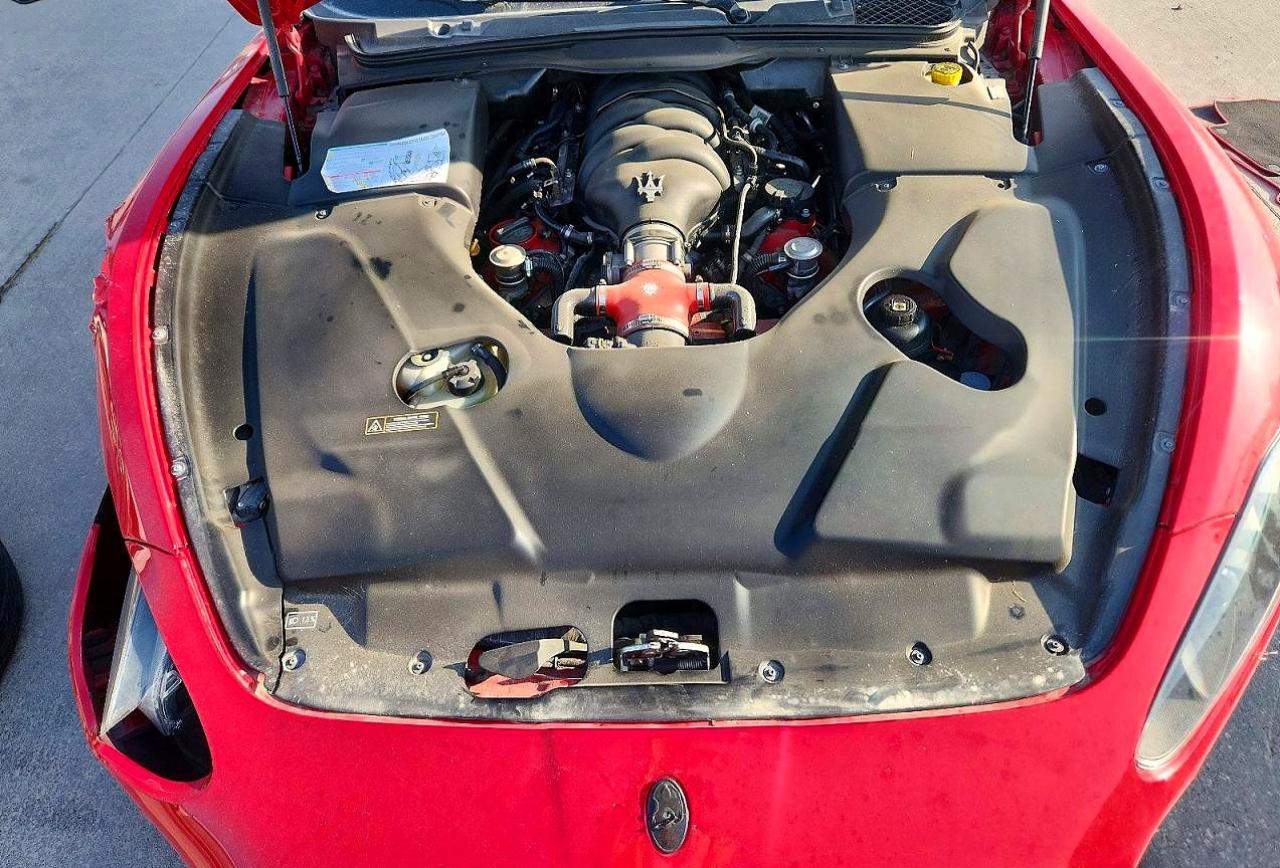 2012 Maserati Granturismo S Red vin: ZAM45KLA2C0060624