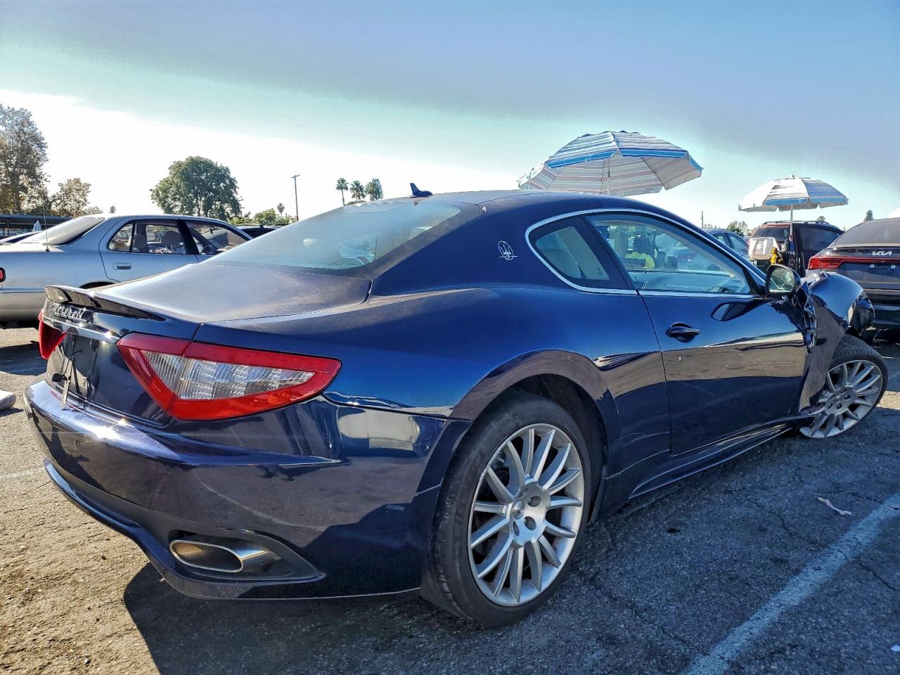 2012 Maserati Granturismo S Blue vin: ZAM45KLA3C0066223