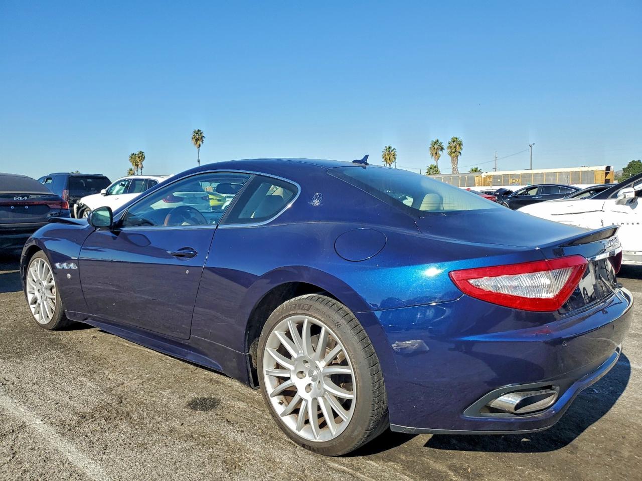 2012 Maserati Granturismo S Blue vin: ZAM45KLA3C0066223