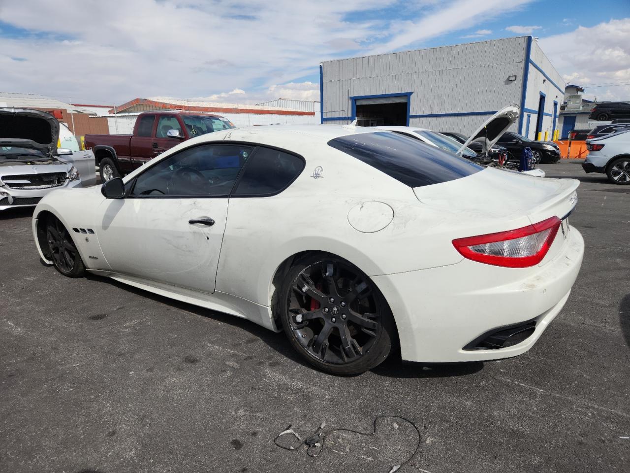 2010 Maserati Granturismo S White vin: ZAM45KLA4A0051291