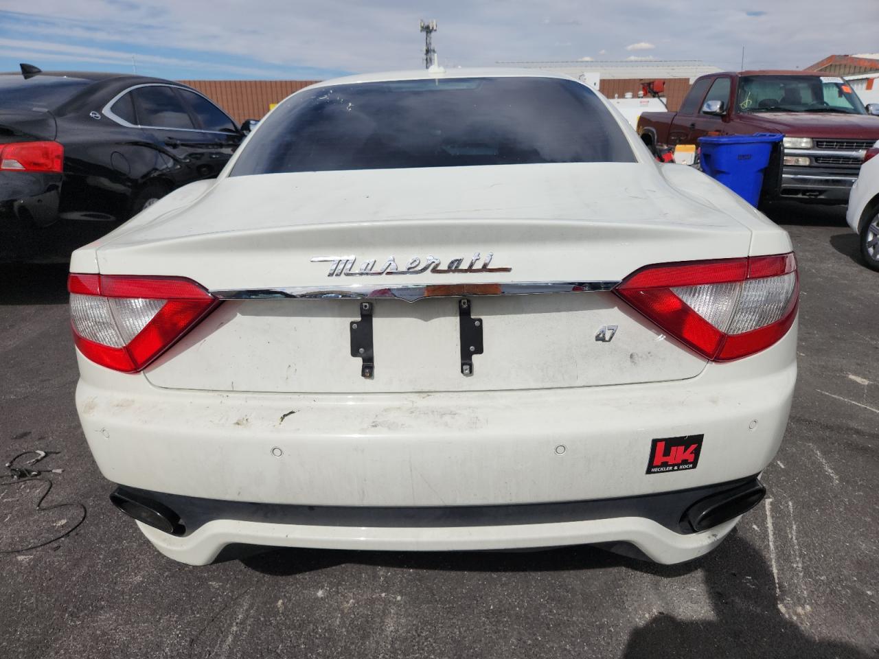 2010 Maserati Granturismo S White vin: ZAM45KLA4A0051291