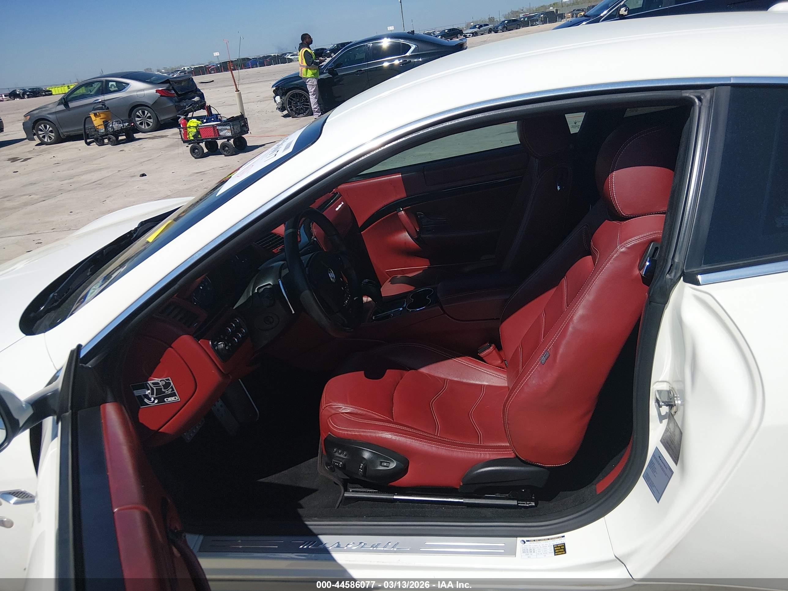 2012 Maserati Granturismo S Automatic White vin: ZAM45KLA6C0063977