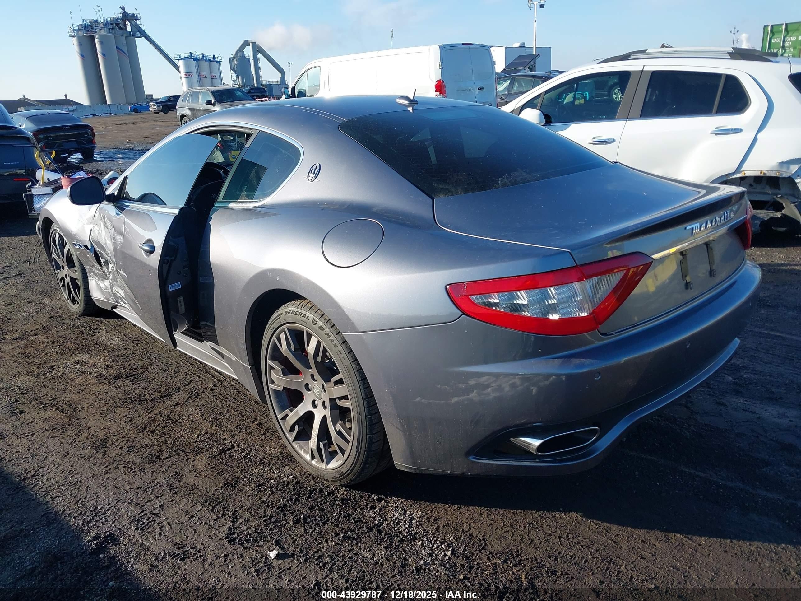 2012 Maserati Granturismo S Automatic Gray vin: ZAM45KLA6C0065602