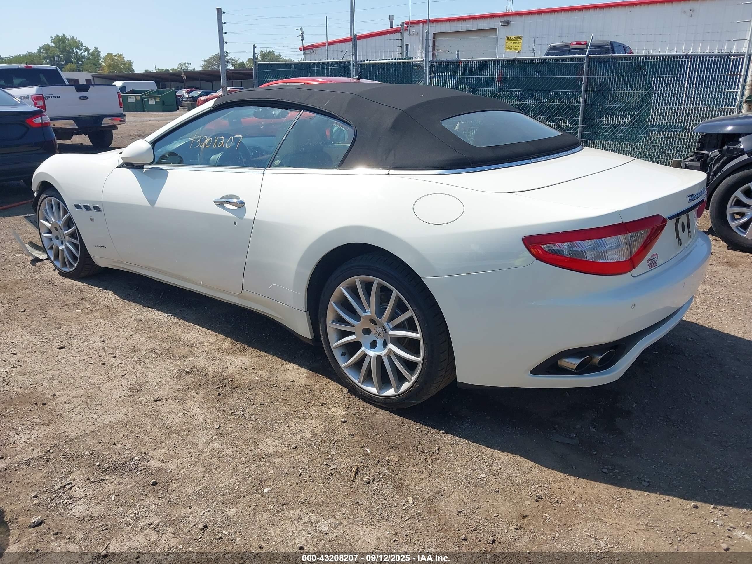 2012 Maserati Granturismo   White vin: ZAM45KMA2C0066261