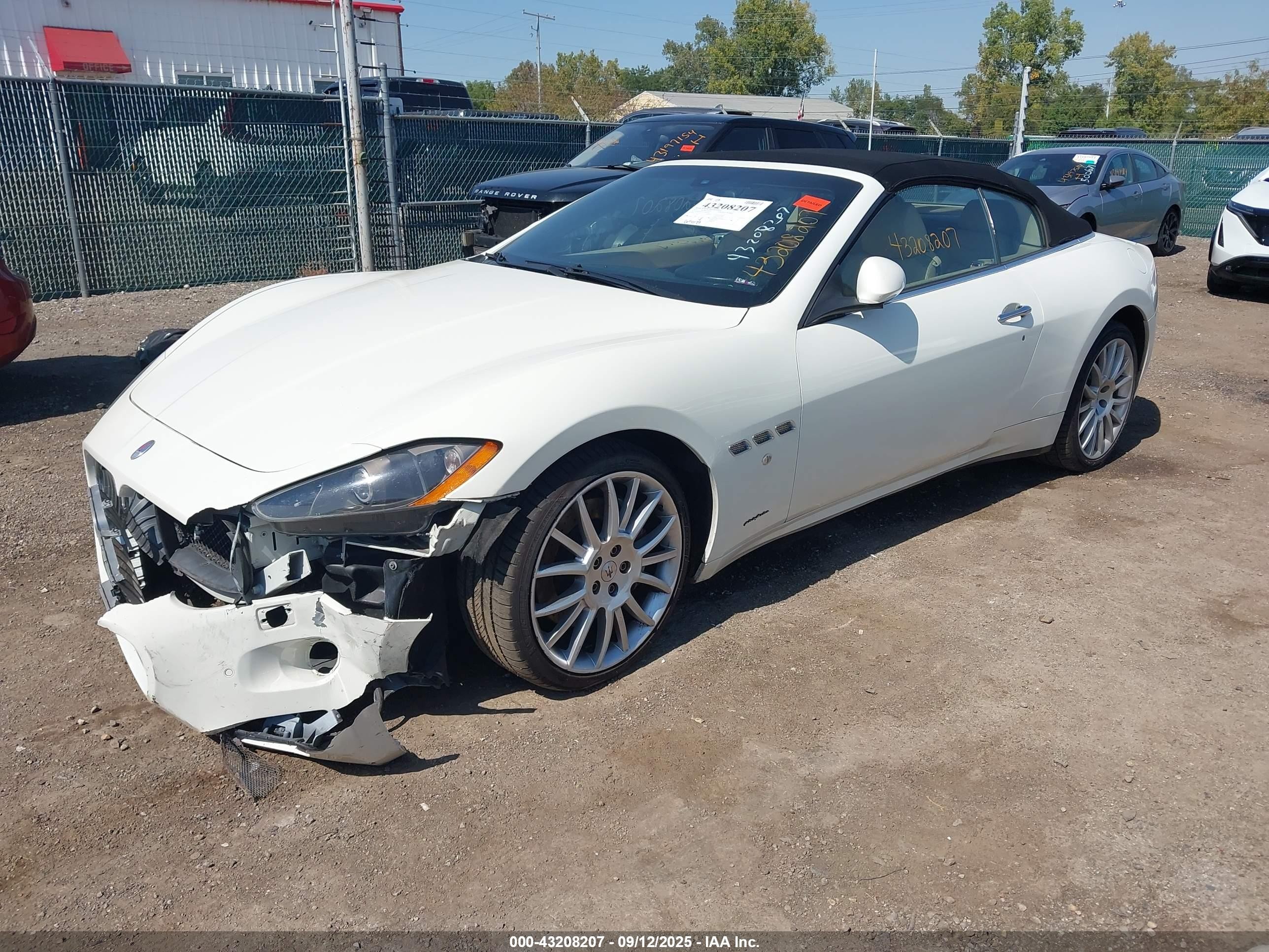 2012 Maserati Granturismo   White vin: ZAM45KMA2C0066261